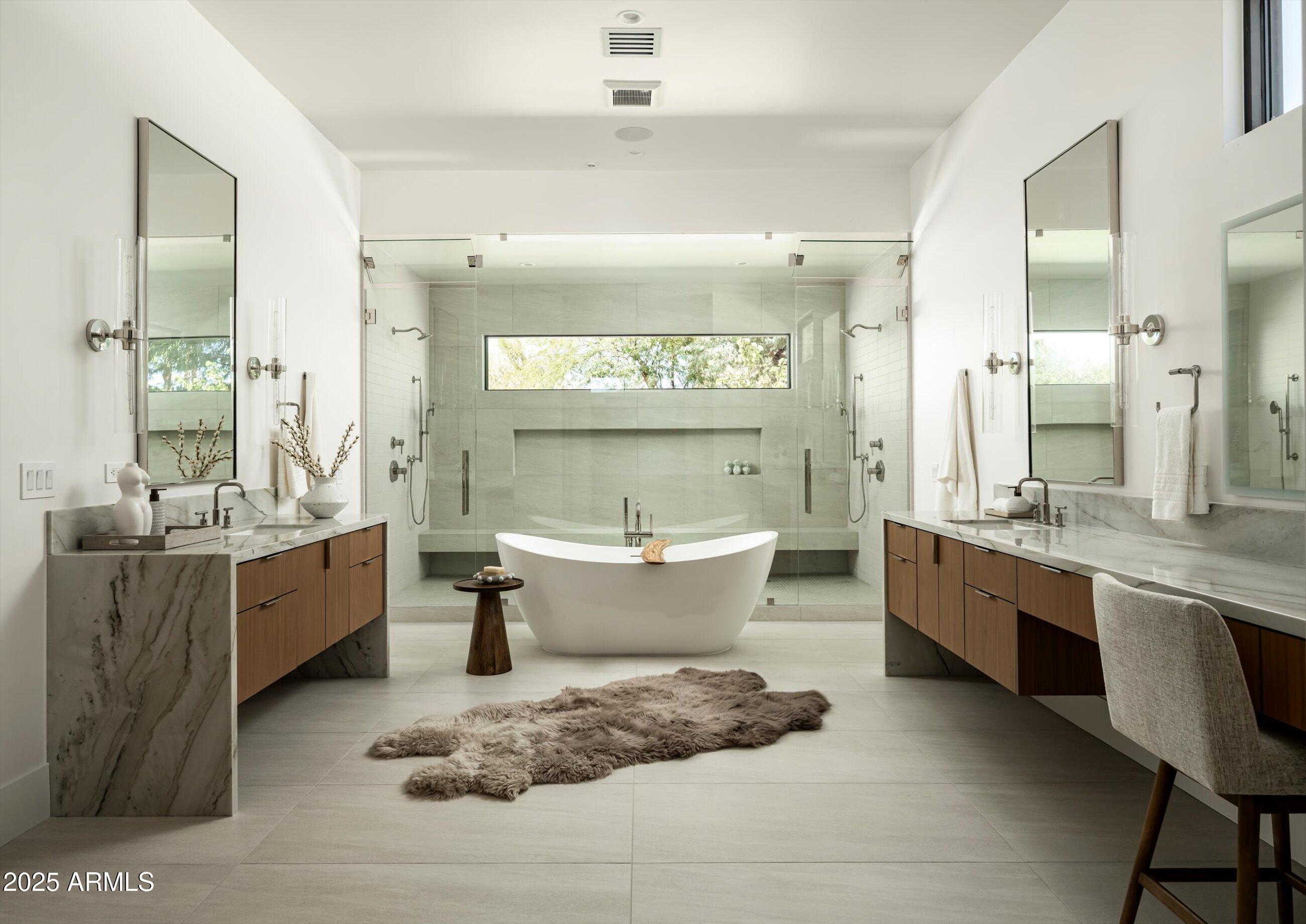 6748 E BERNEIL Lane, Paradise Valley