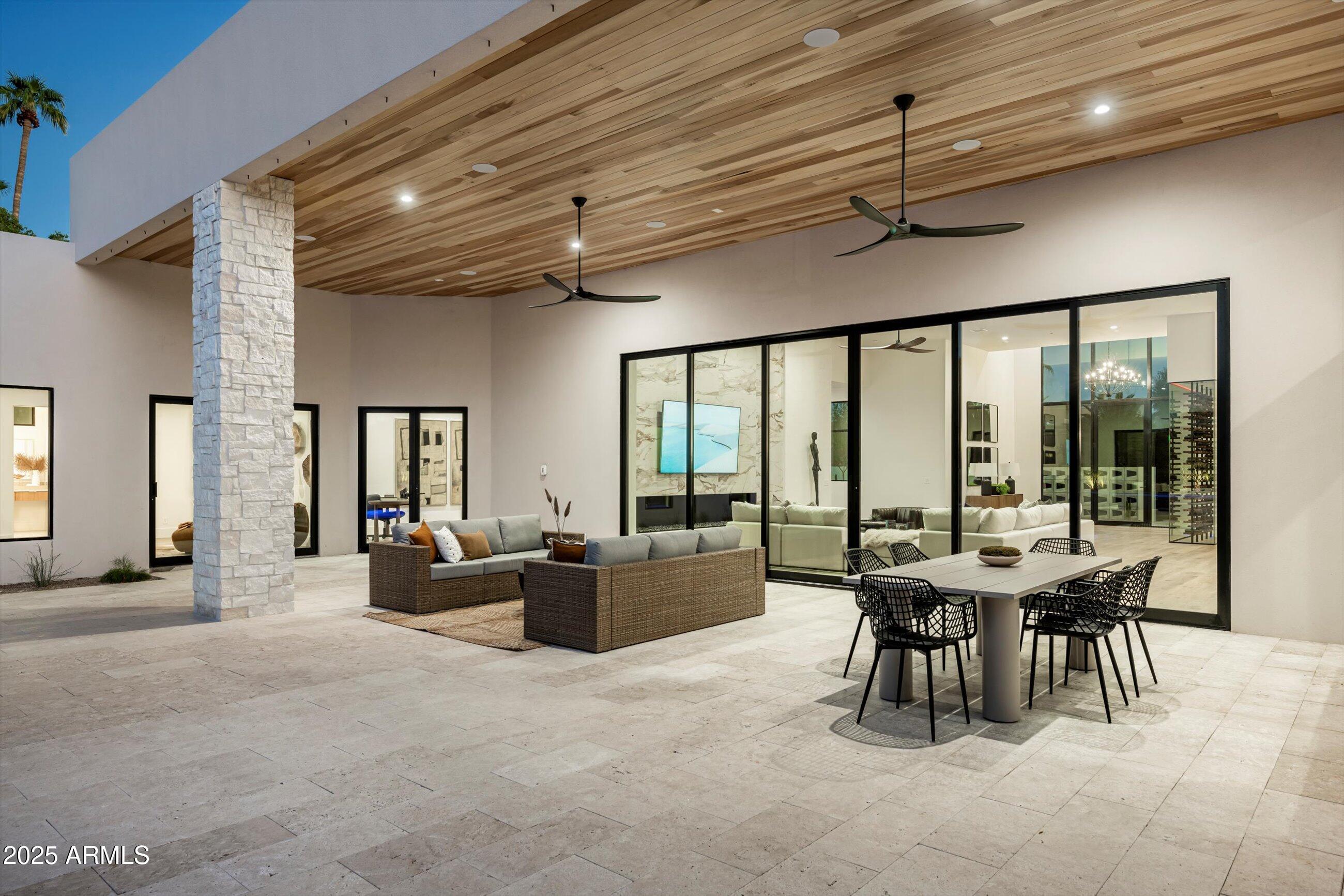 6748 E BERNEIL Lane, Paradise Valley