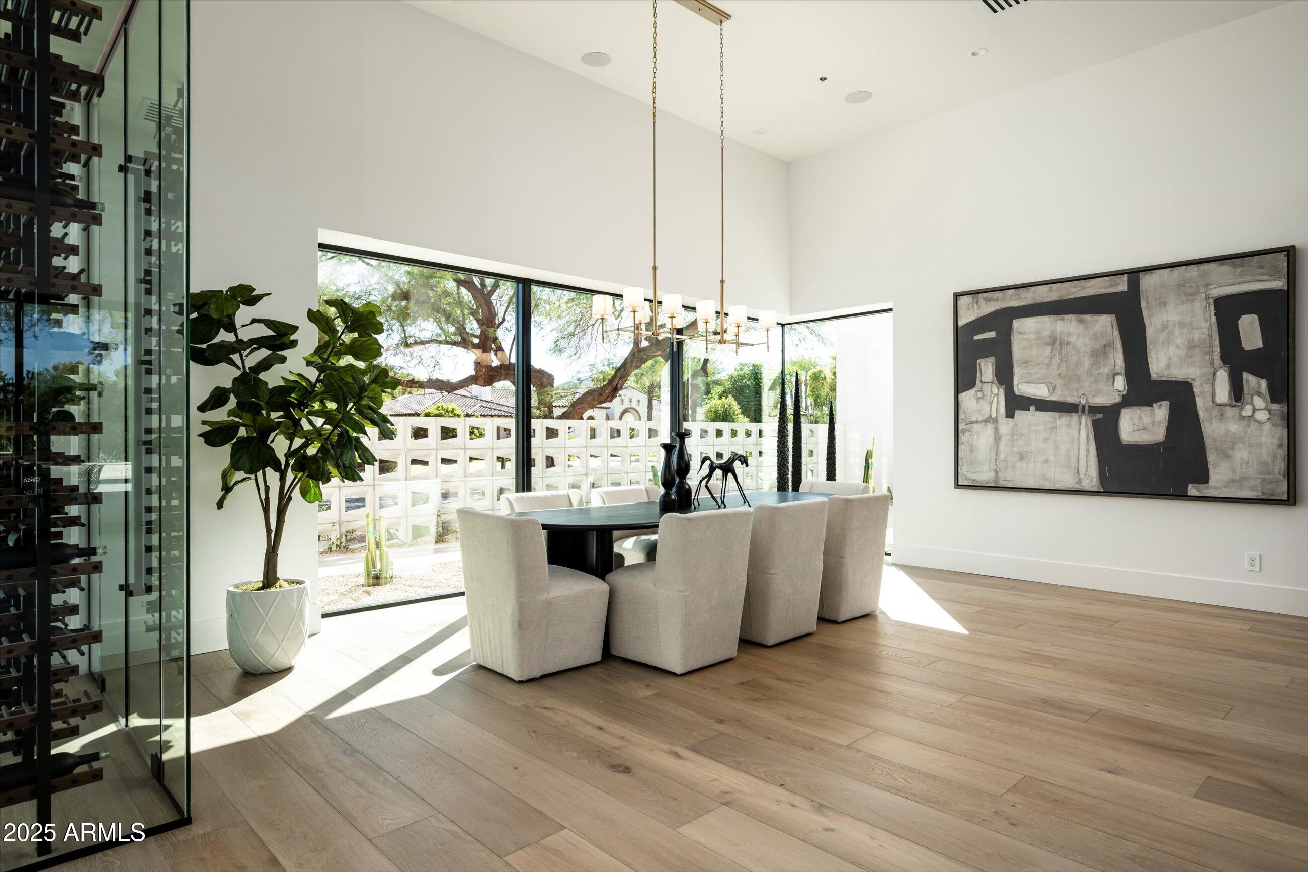 6748 E BERNEIL Lane, Paradise Valley