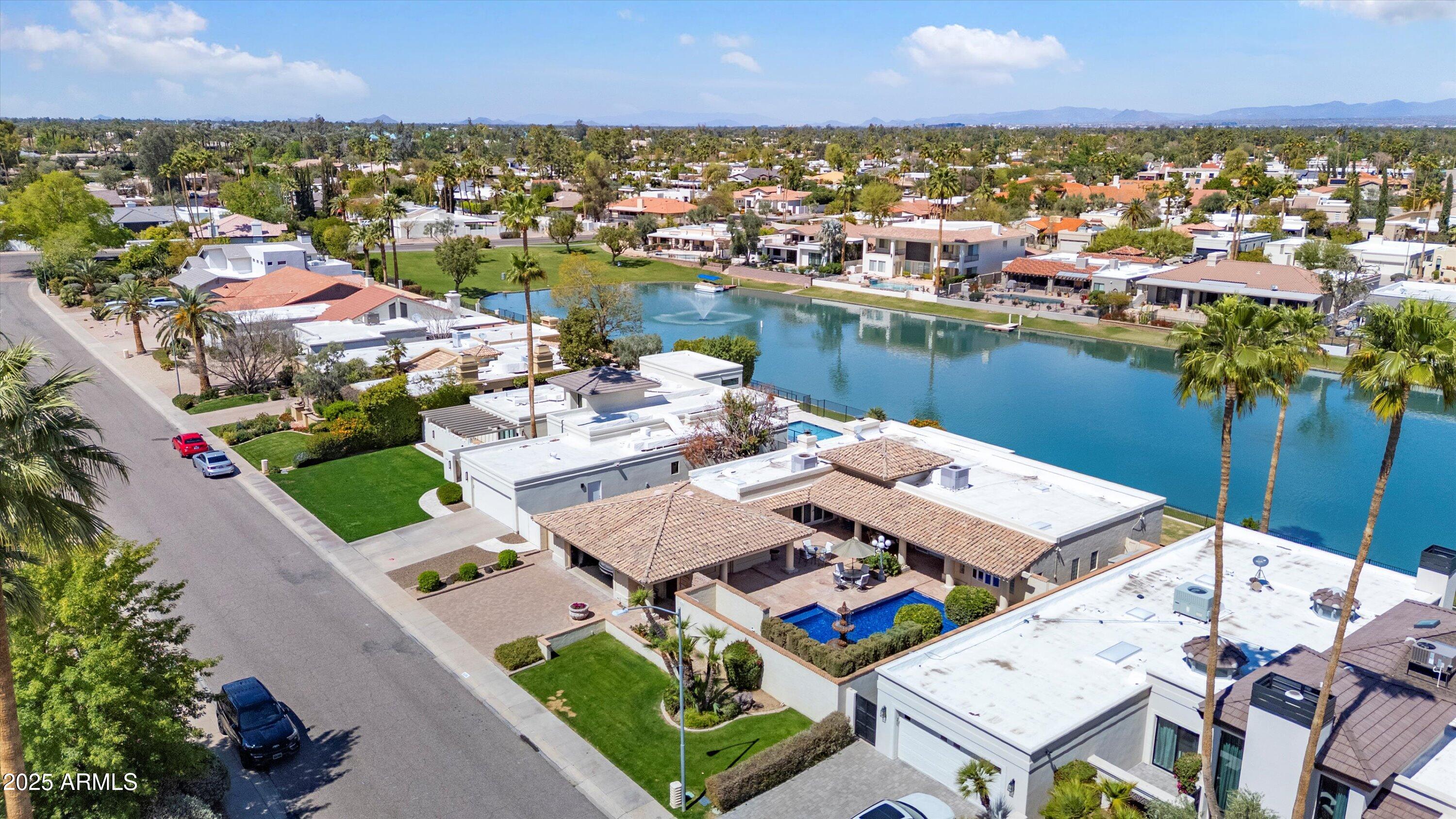 8156 E DEL CAPITAN Drive, Scottsdale