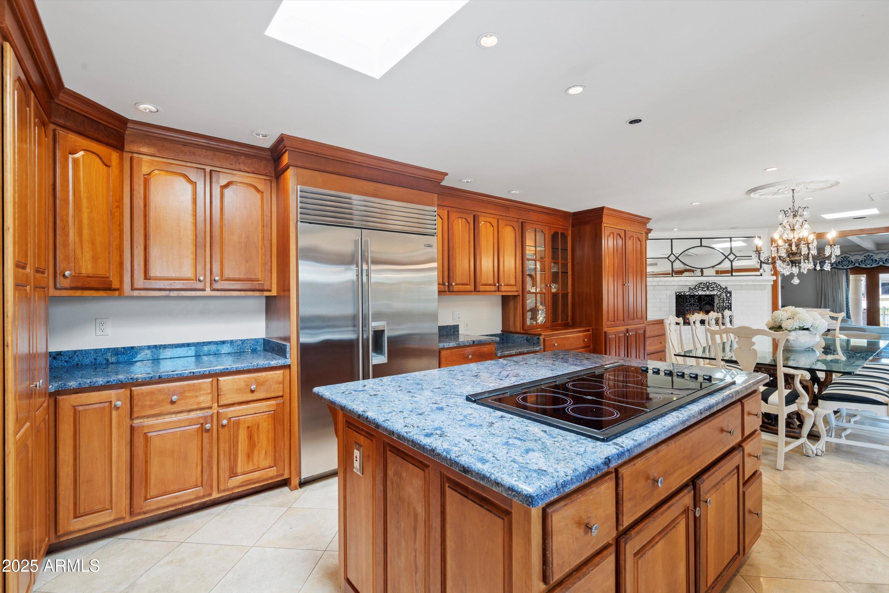 8156 E DEL CAPITAN Drive, Scottsdale