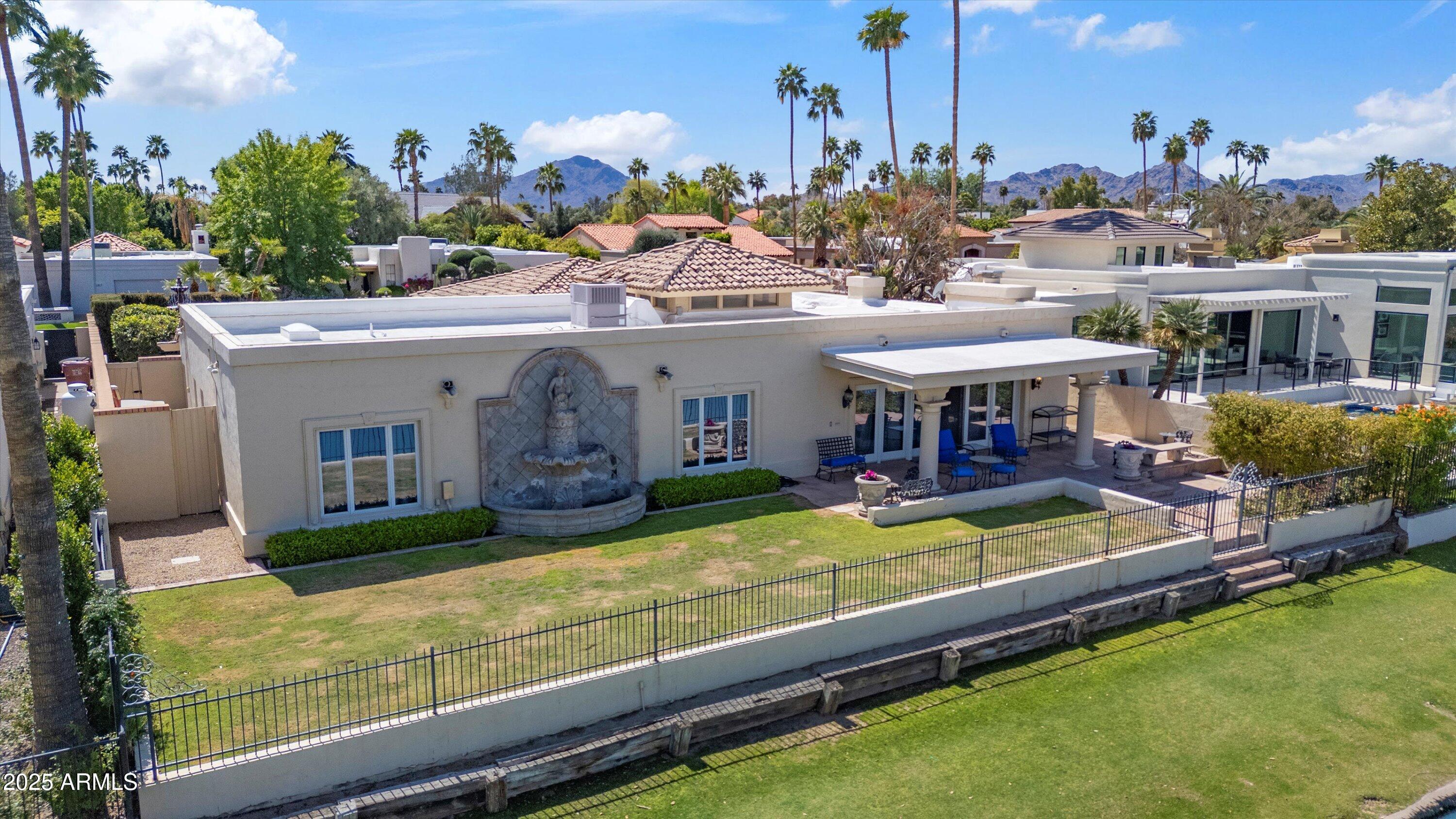 8156 E DEL CAPITAN Drive, Scottsdale