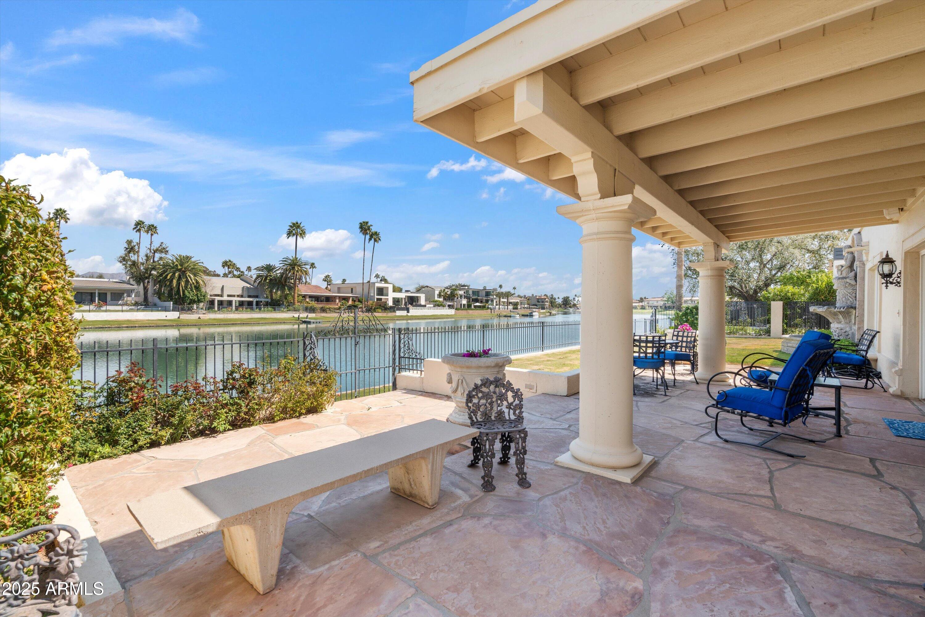 8156 E DEL CAPITAN Drive, Scottsdale