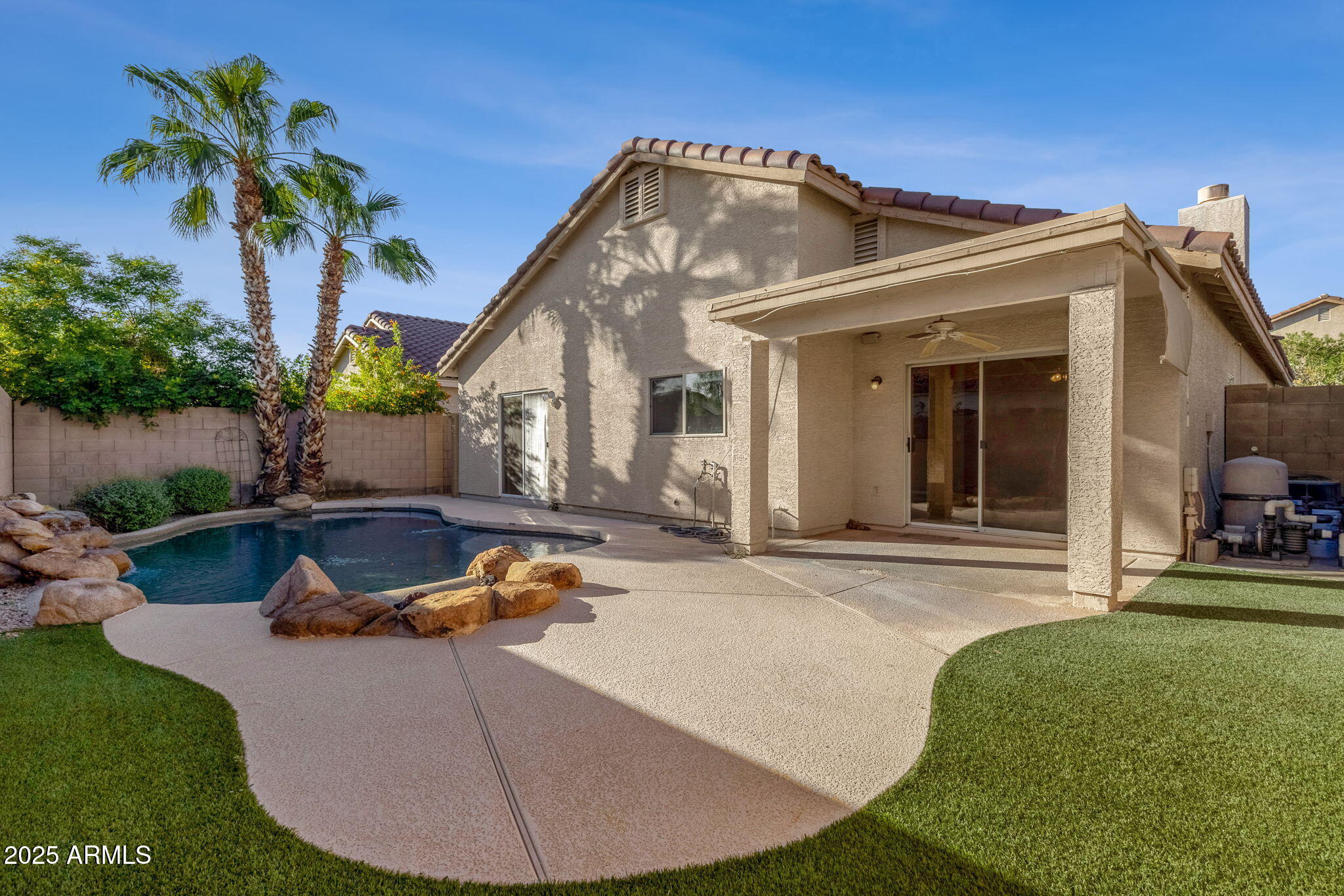 8941 E Shangri La Road