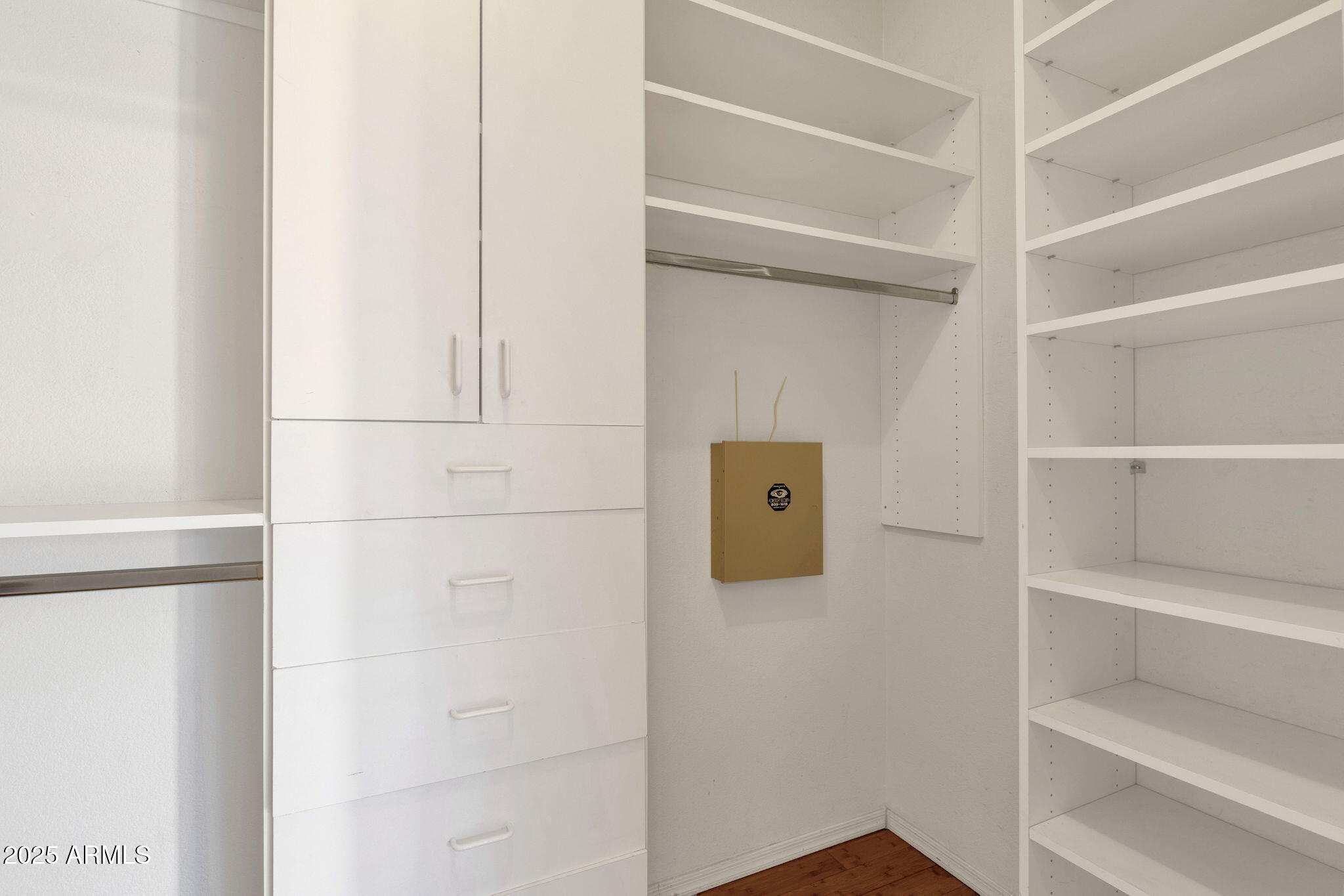 8941 E Shangri La Road