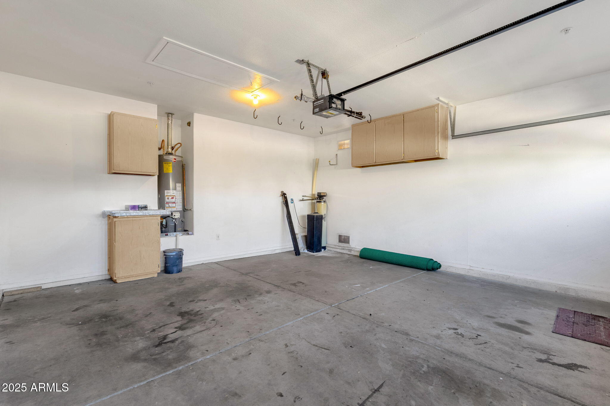 8941 E Shangri La Road