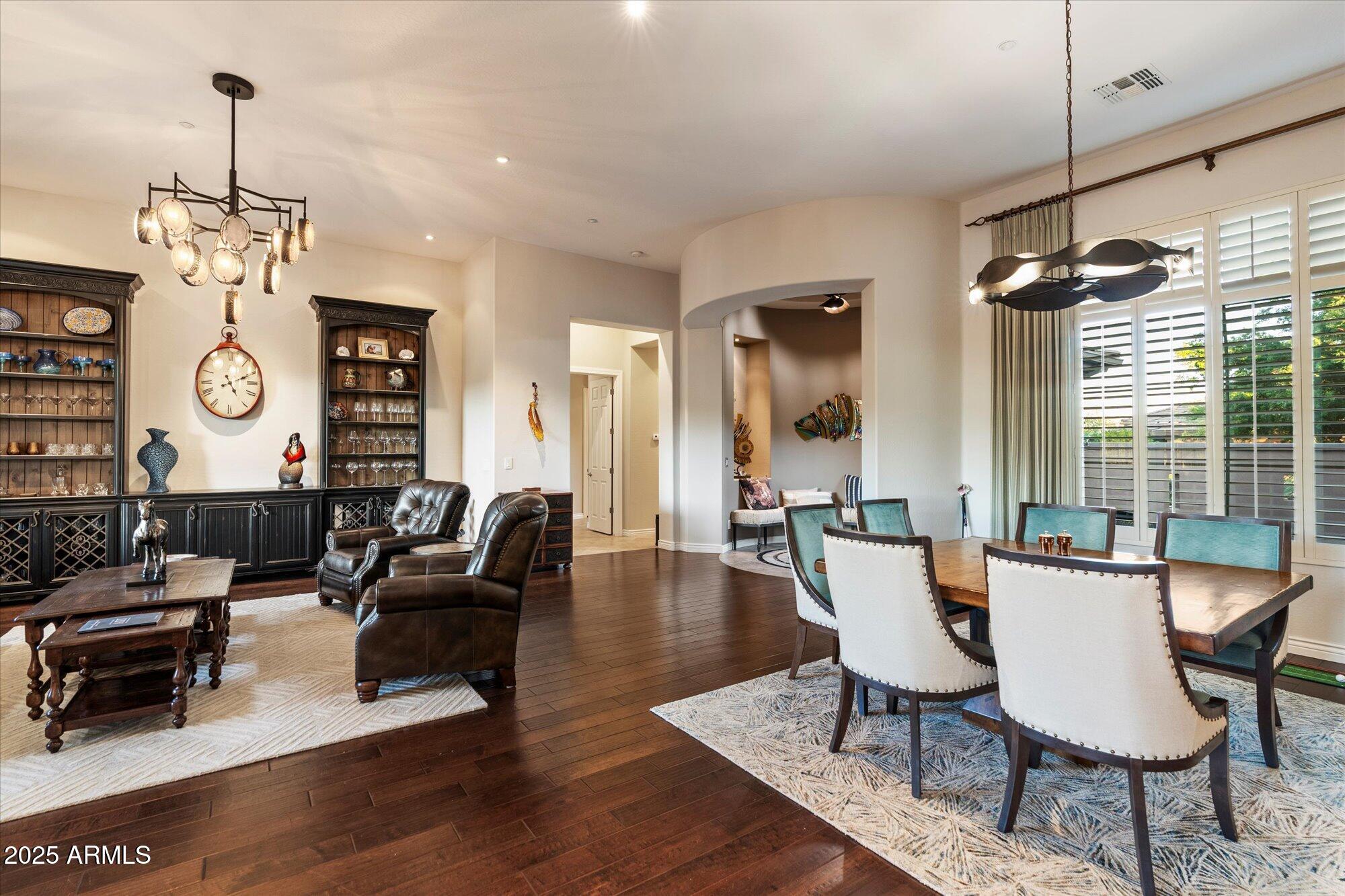 41318 N CLUB POINTE Drive