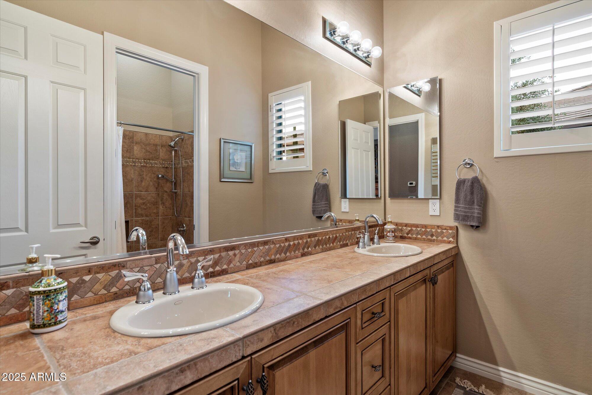41318 N CLUB POINTE Drive
