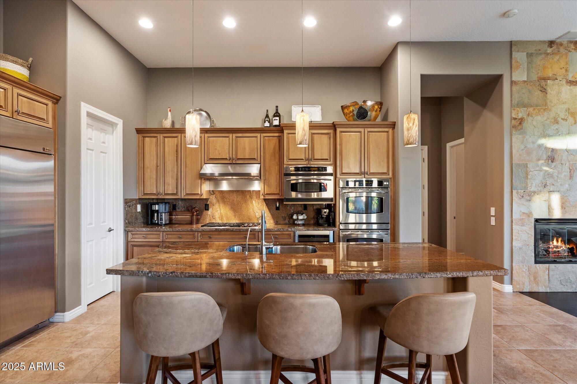 41318 N CLUB POINTE Drive