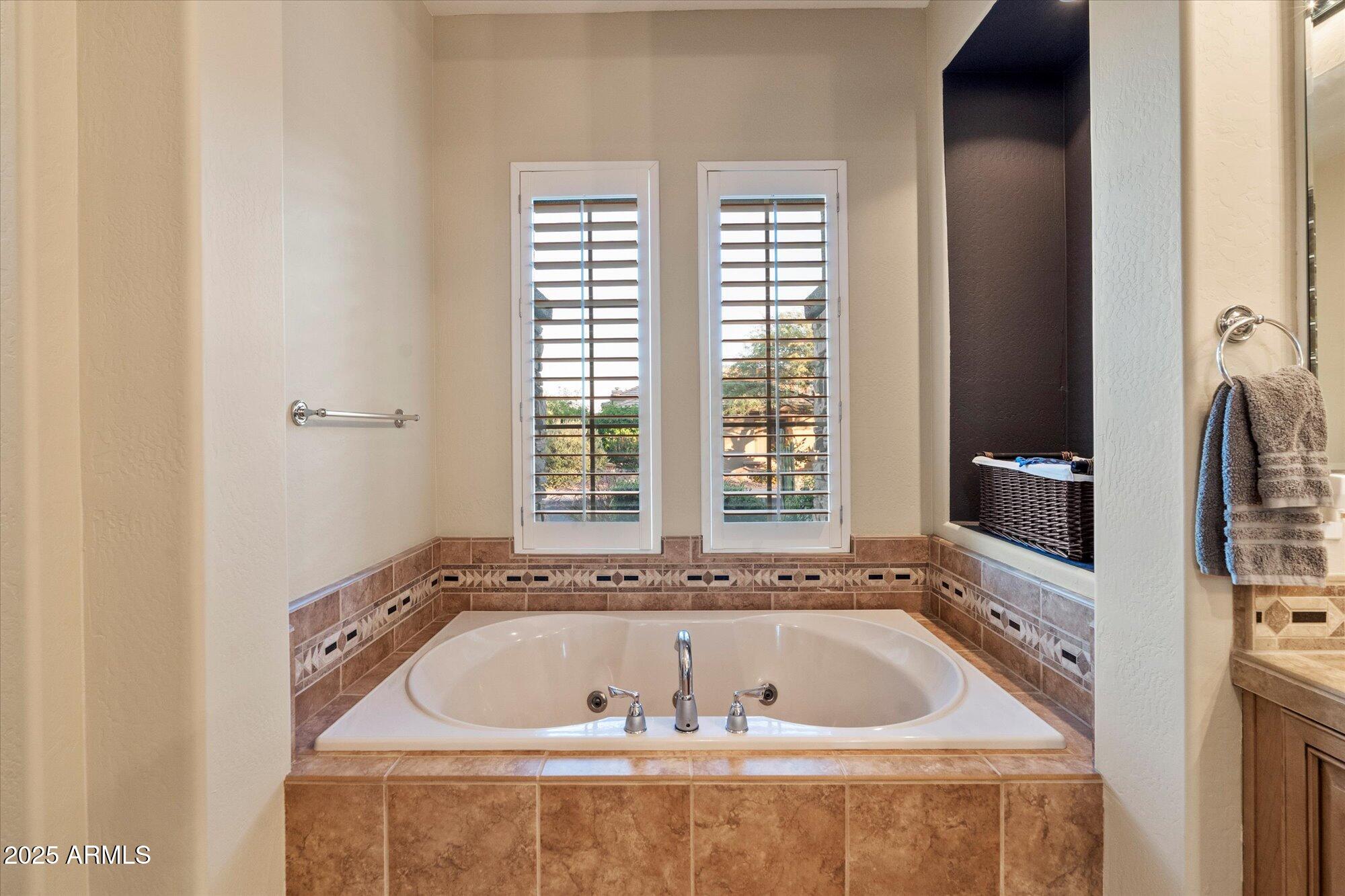 41318 N CLUB POINTE Drive