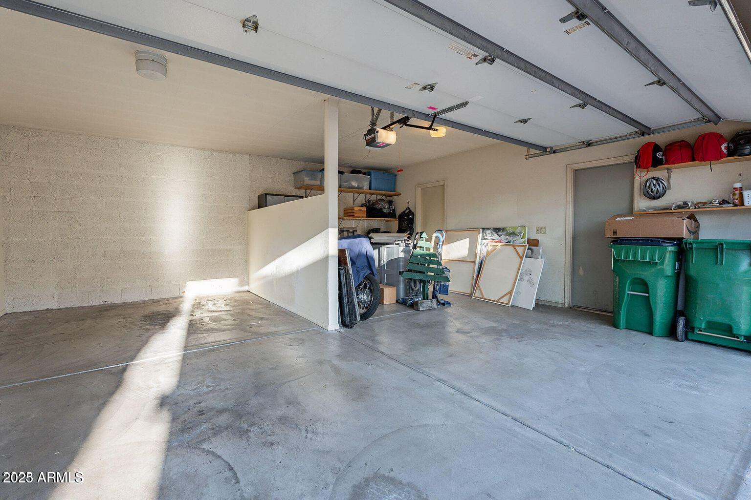 2921 E KEIM Drive