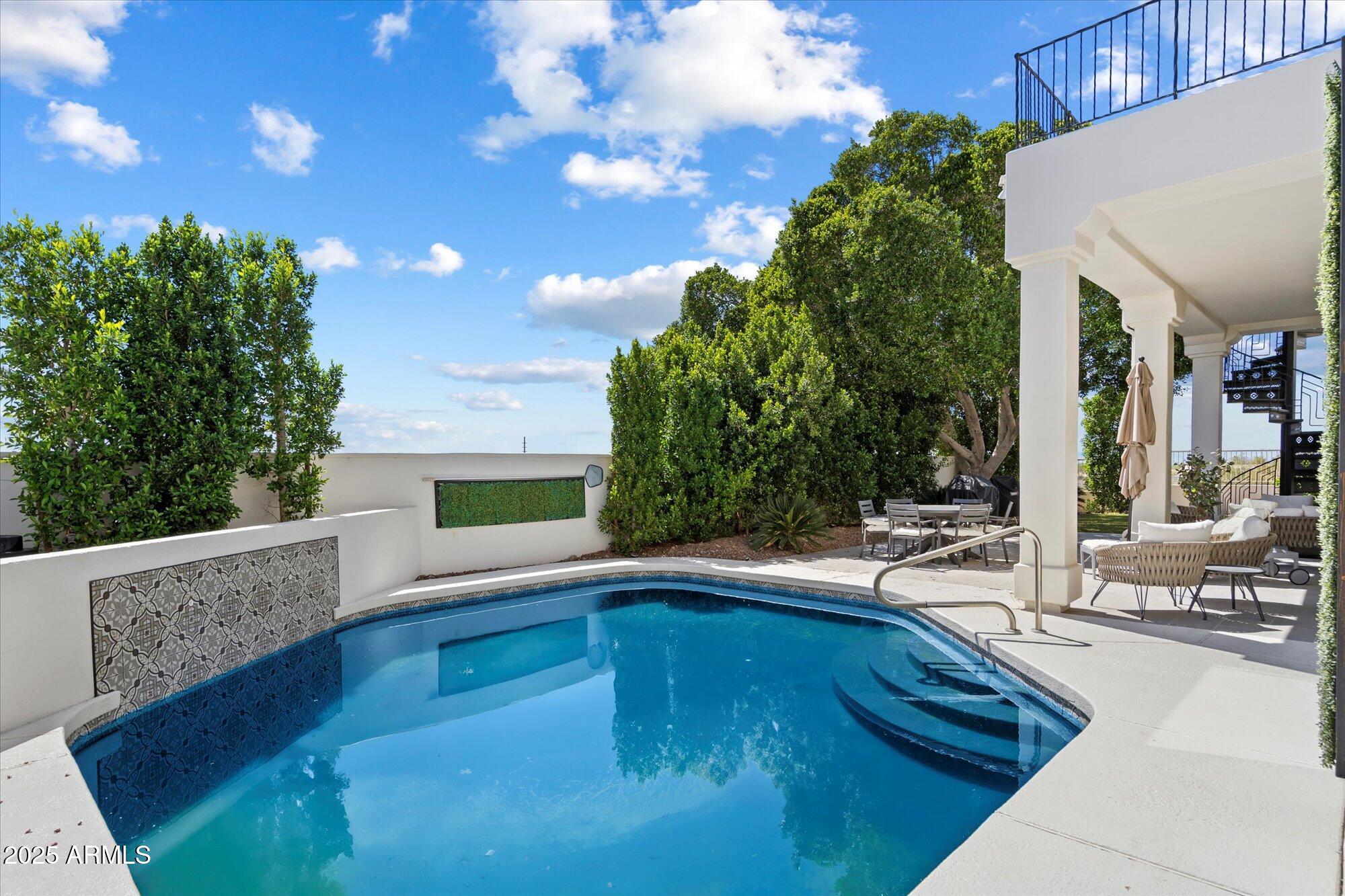 12055 E CLINTON Street