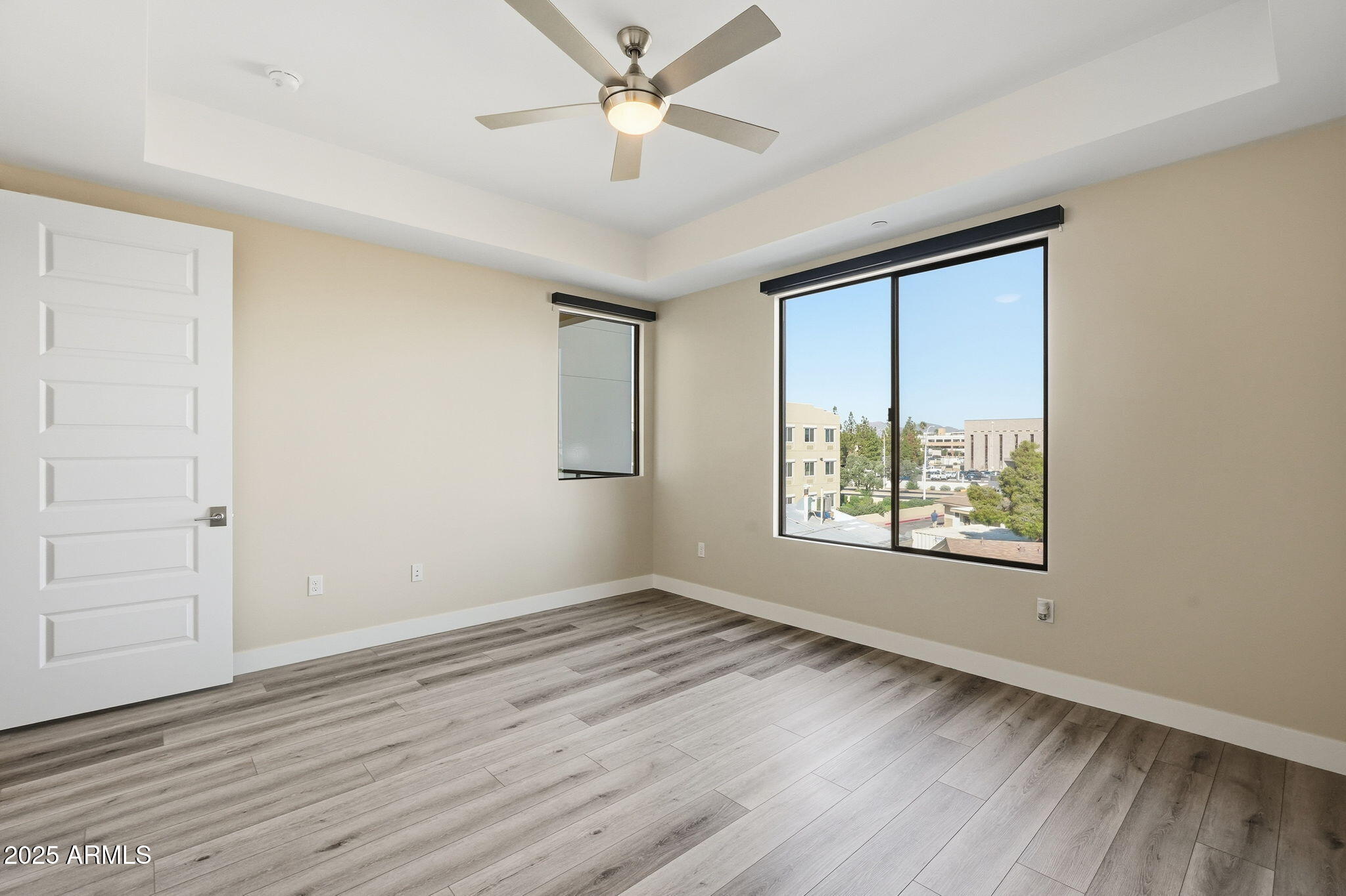 7300 E EARLL Drive 3016