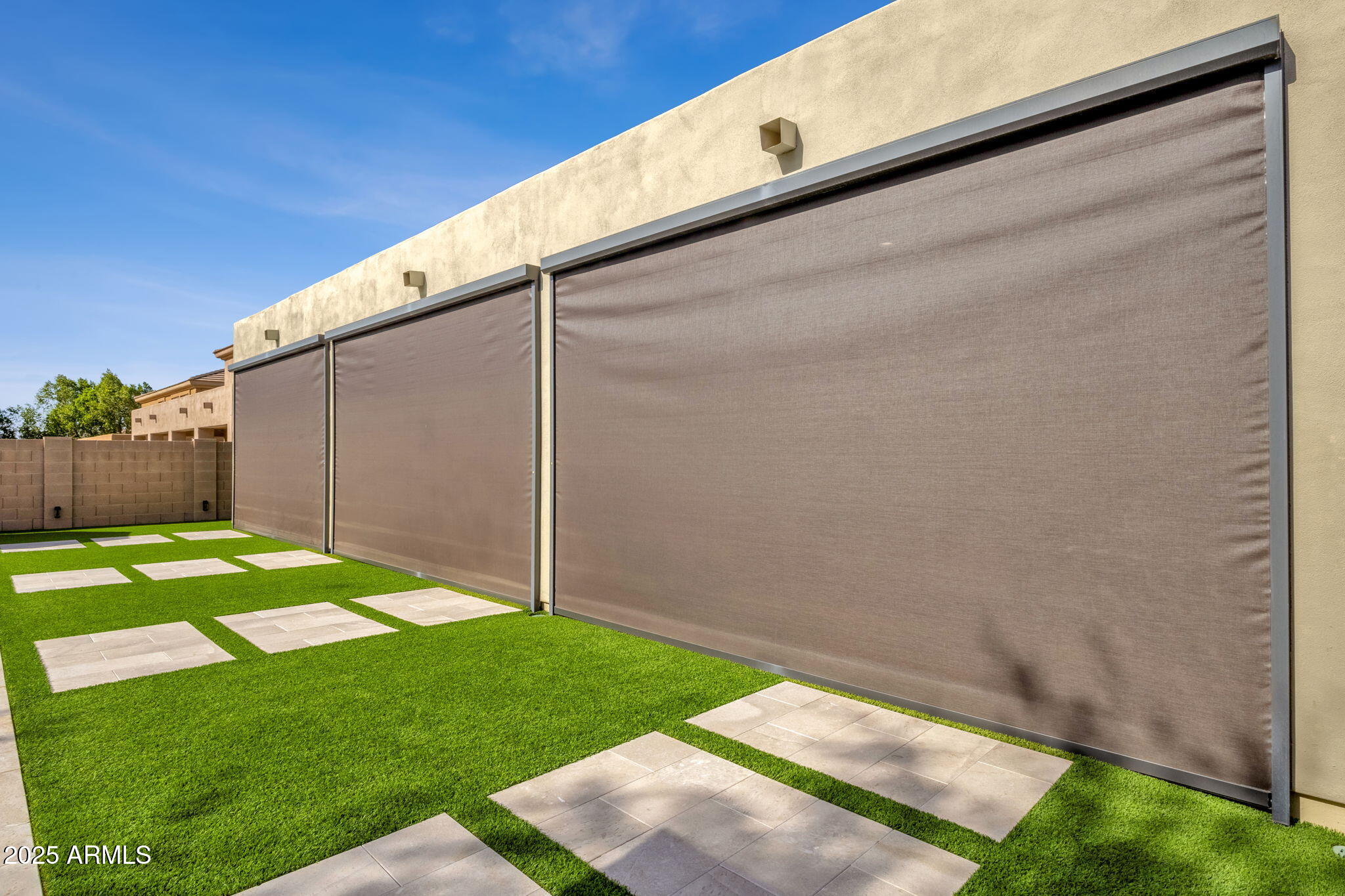 10601 E SHEENA Drive