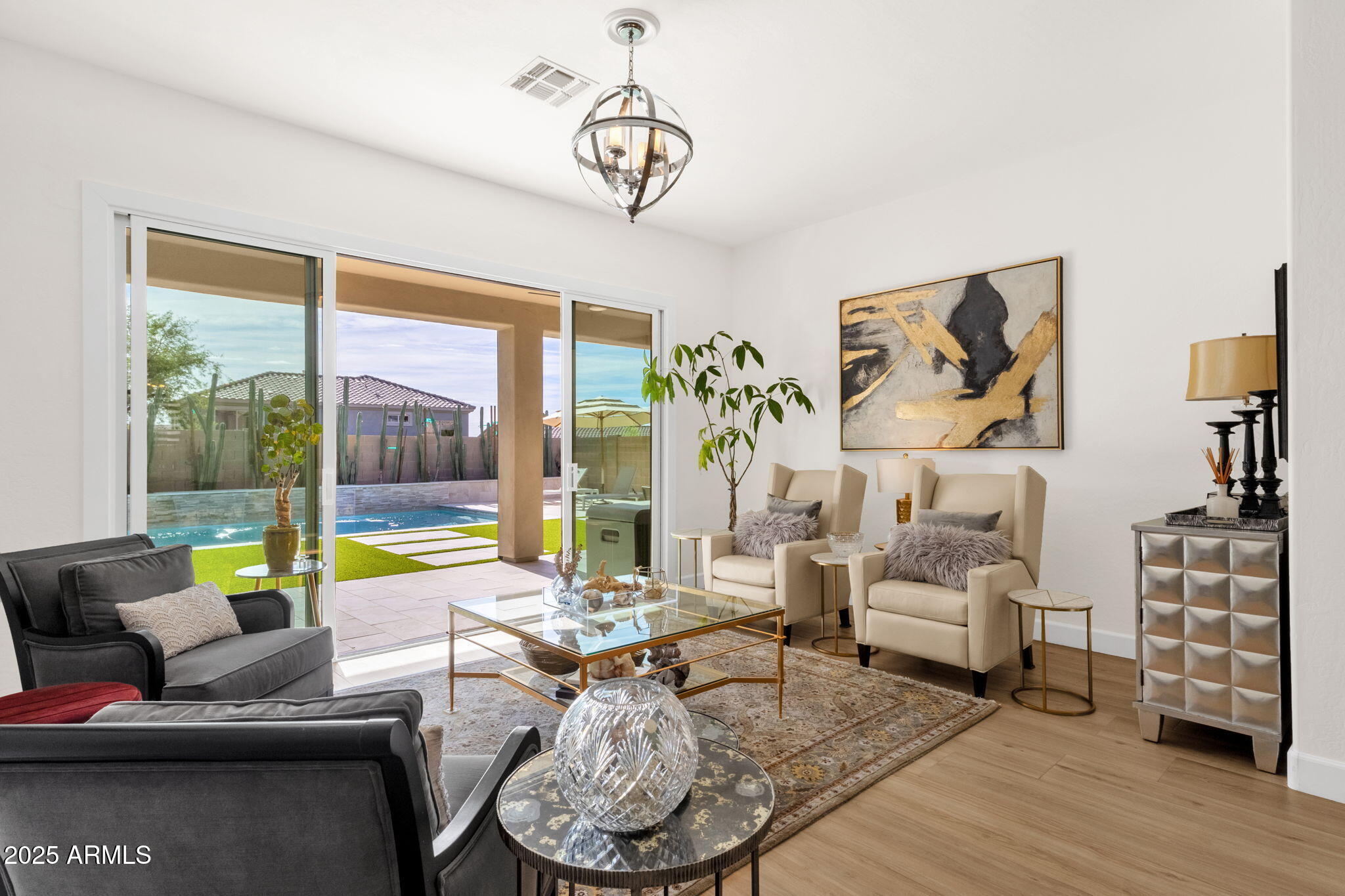 10601 E SHEENA Drive