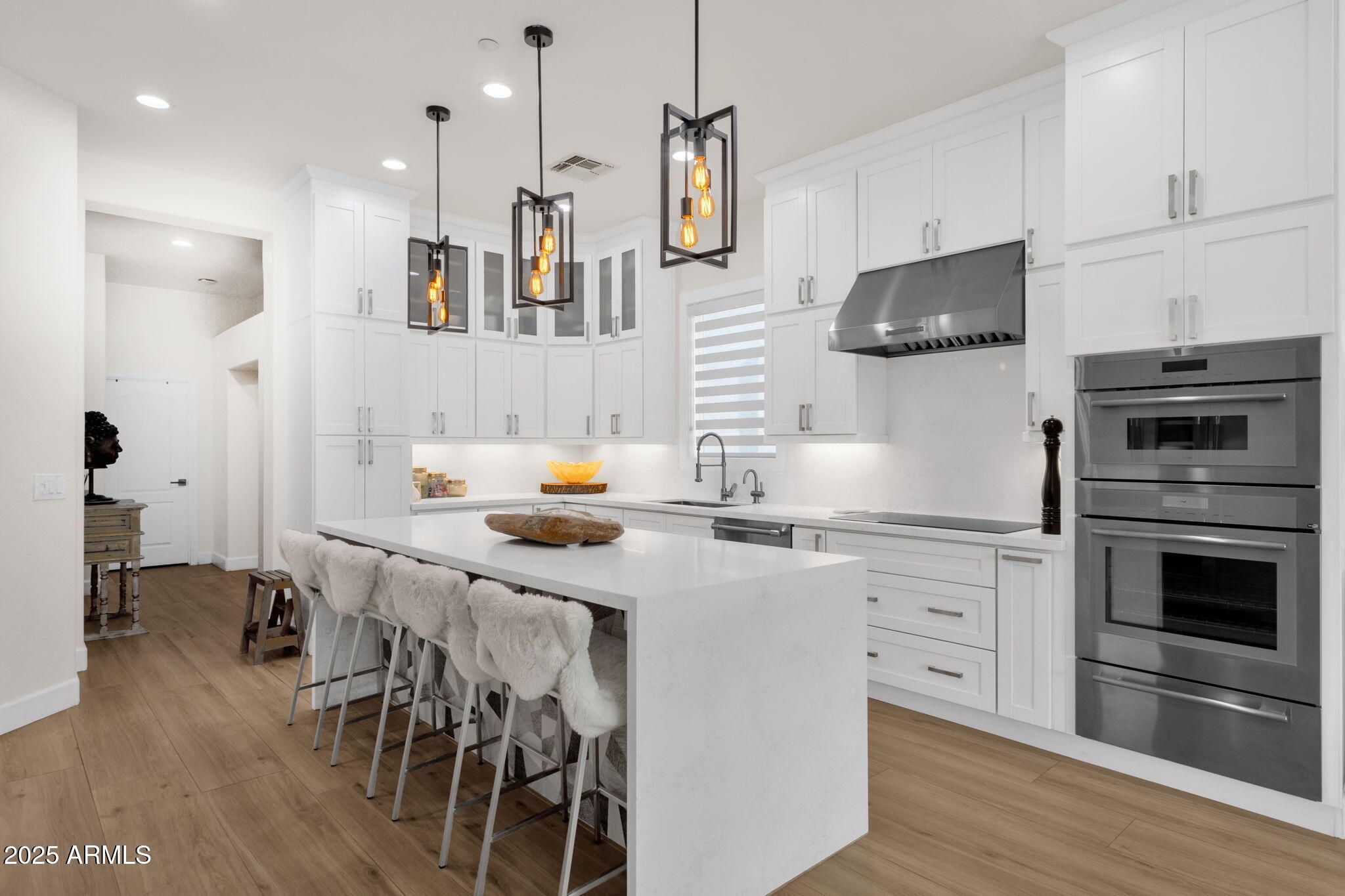 10601 E SHEENA Drive