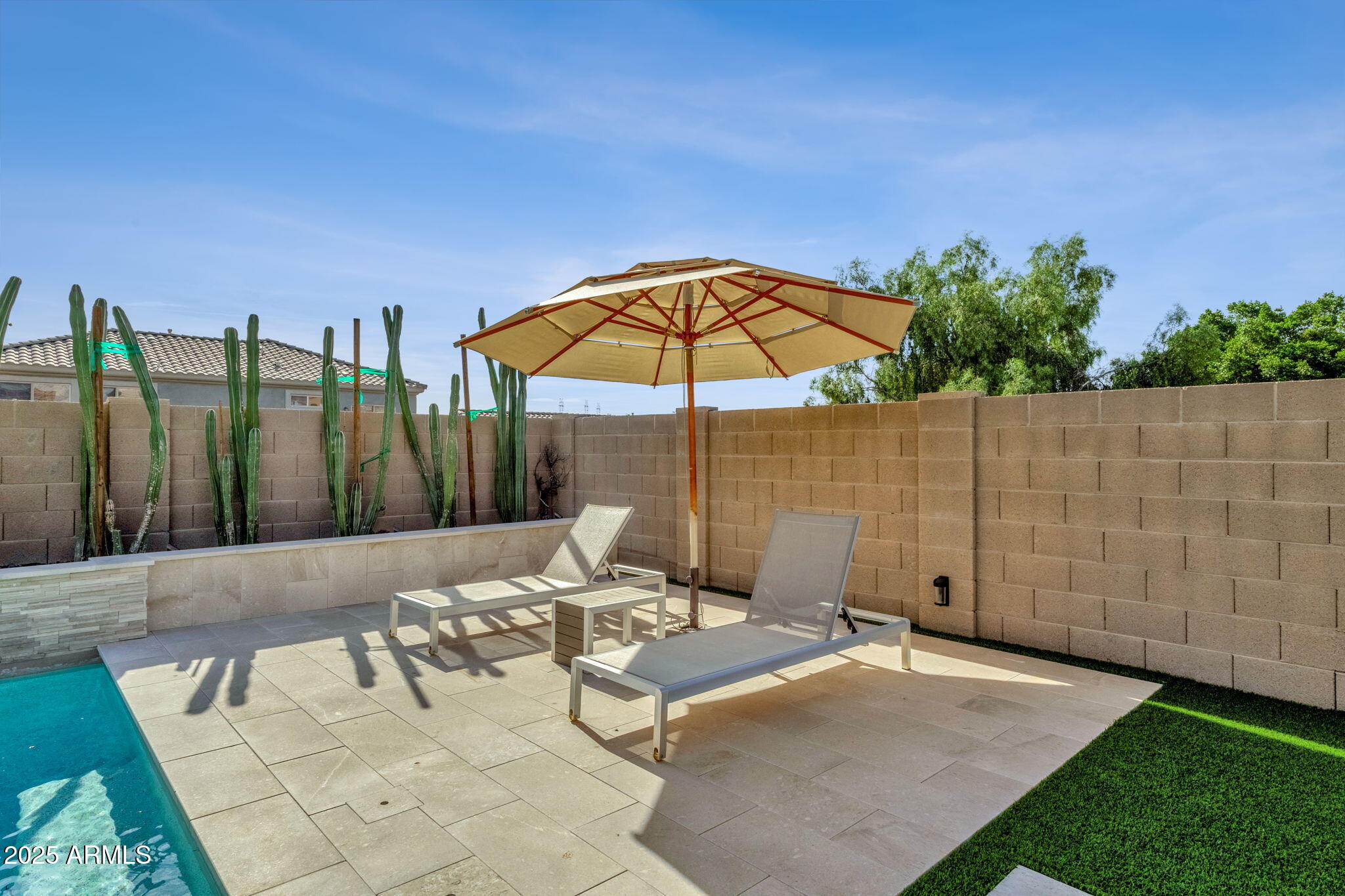 10601 E SHEENA Drive