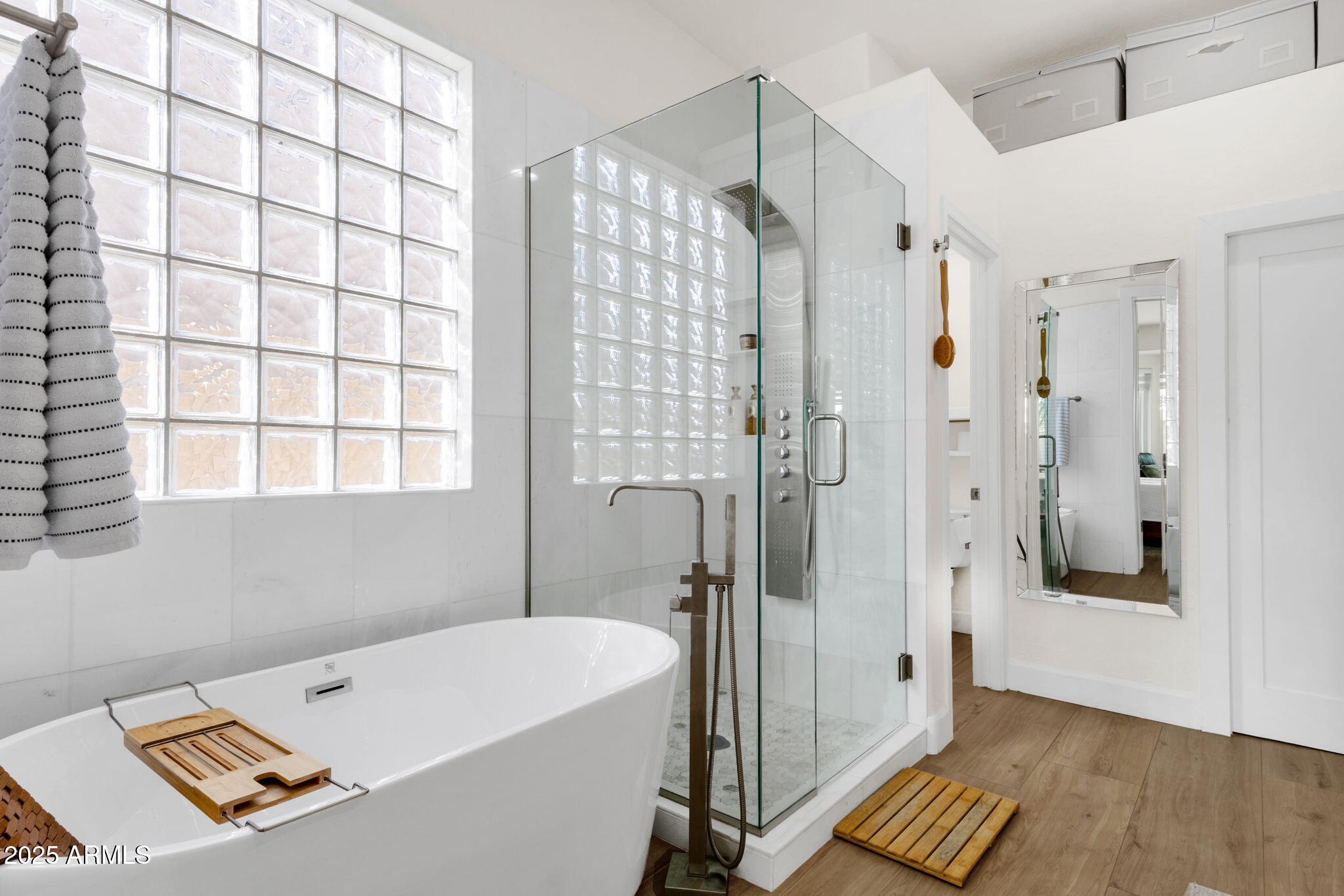 10601 E SHEENA Drive