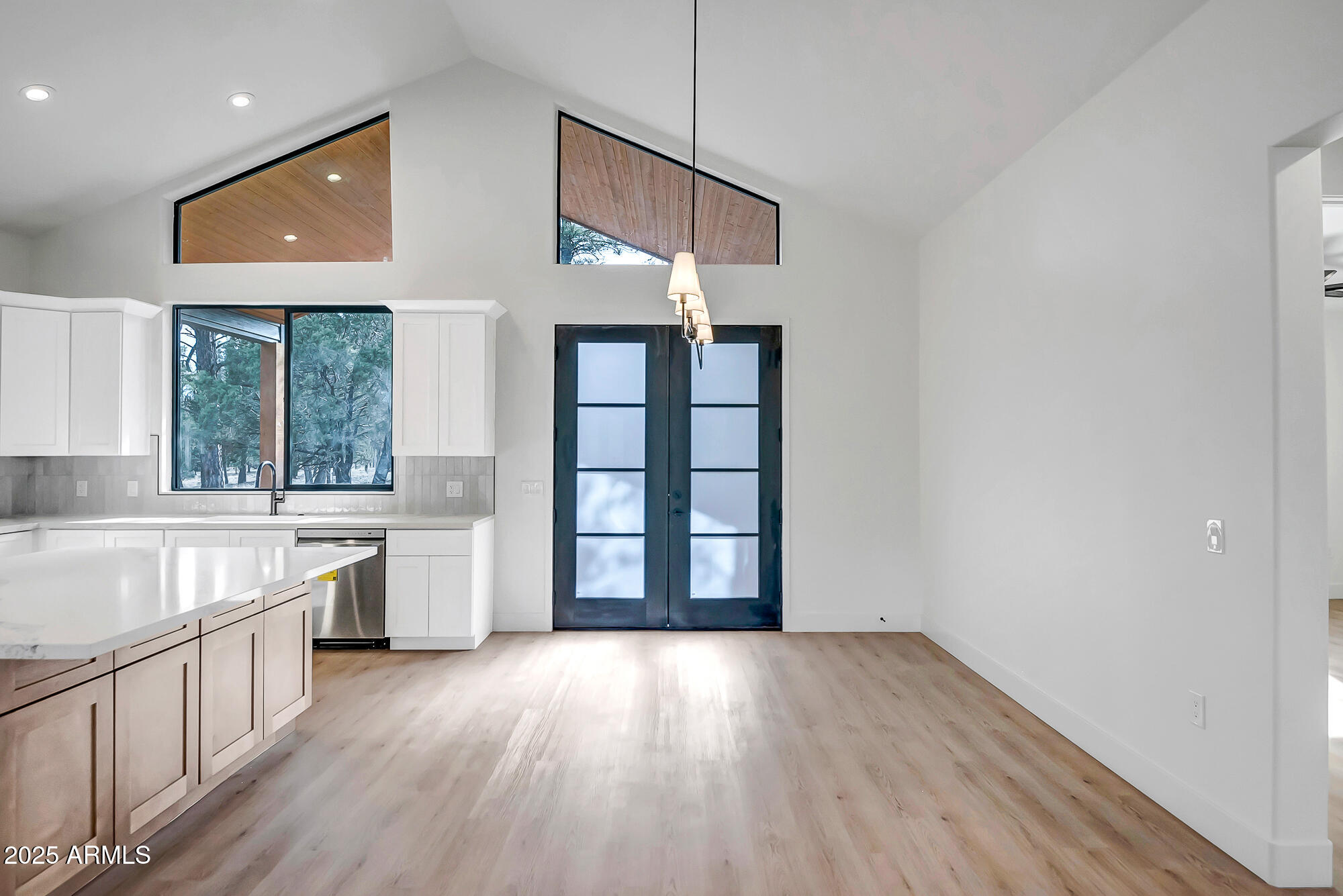 5018 DURANGO Drive