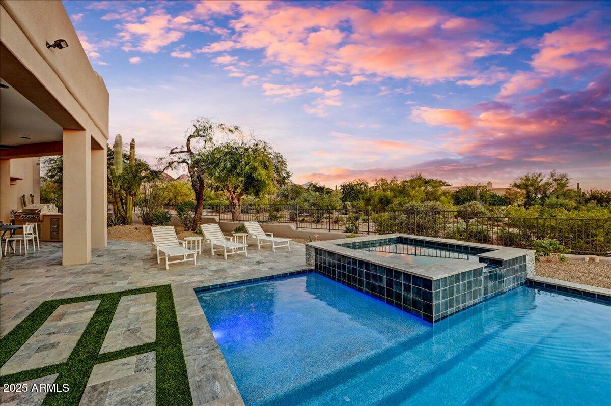 9219 E LOS GATOS Drive
