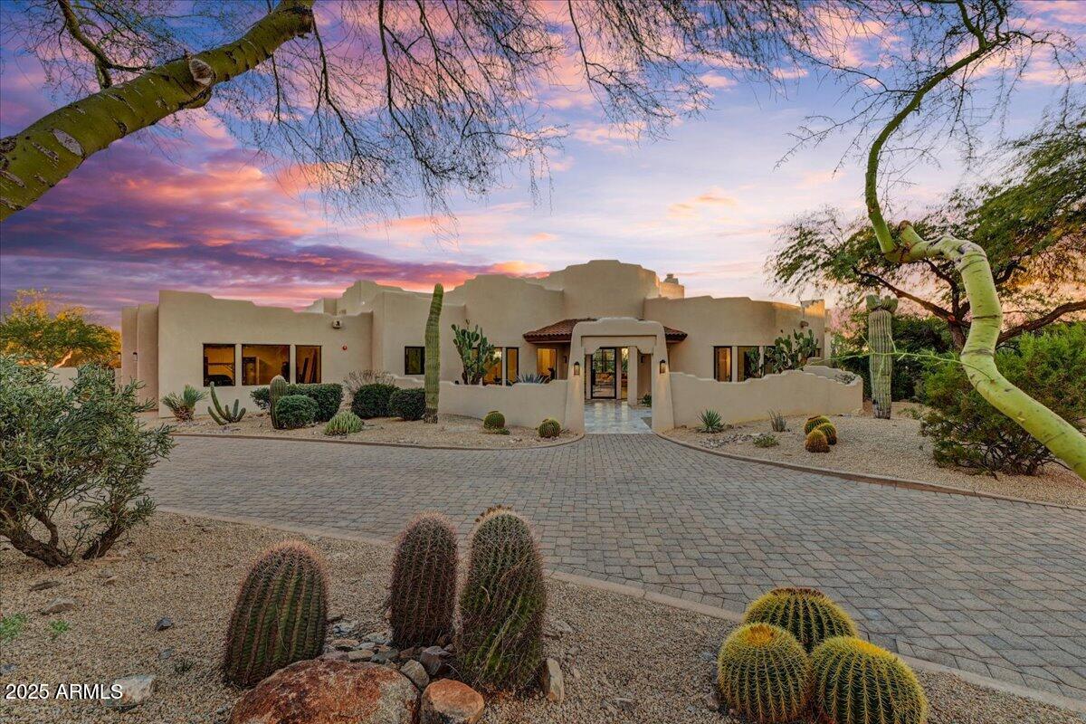 9219 E LOS GATOS Drive