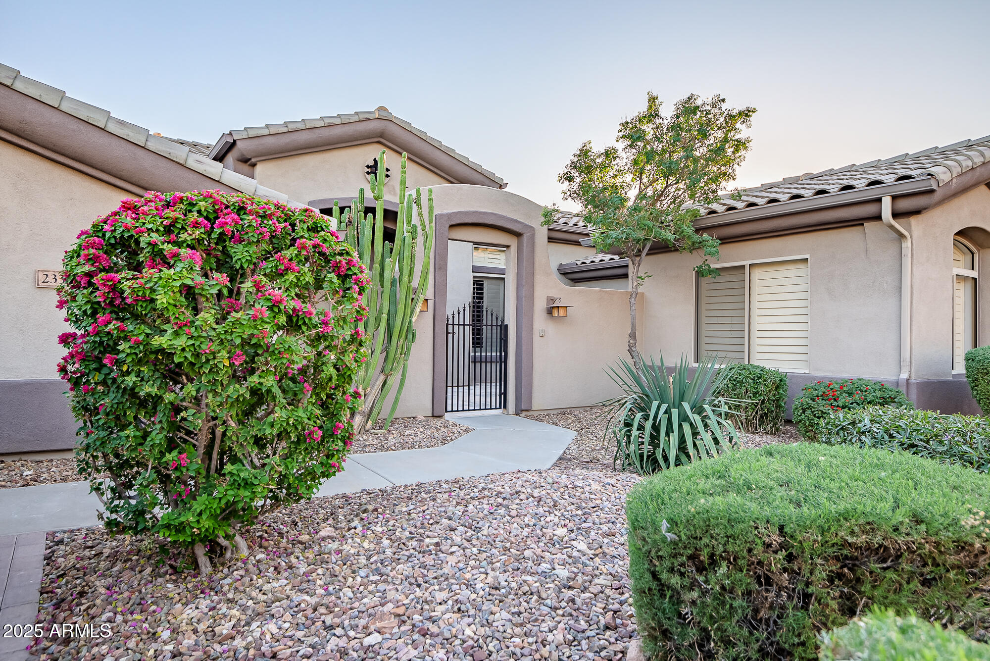 2339 W HAZELHURST Drive