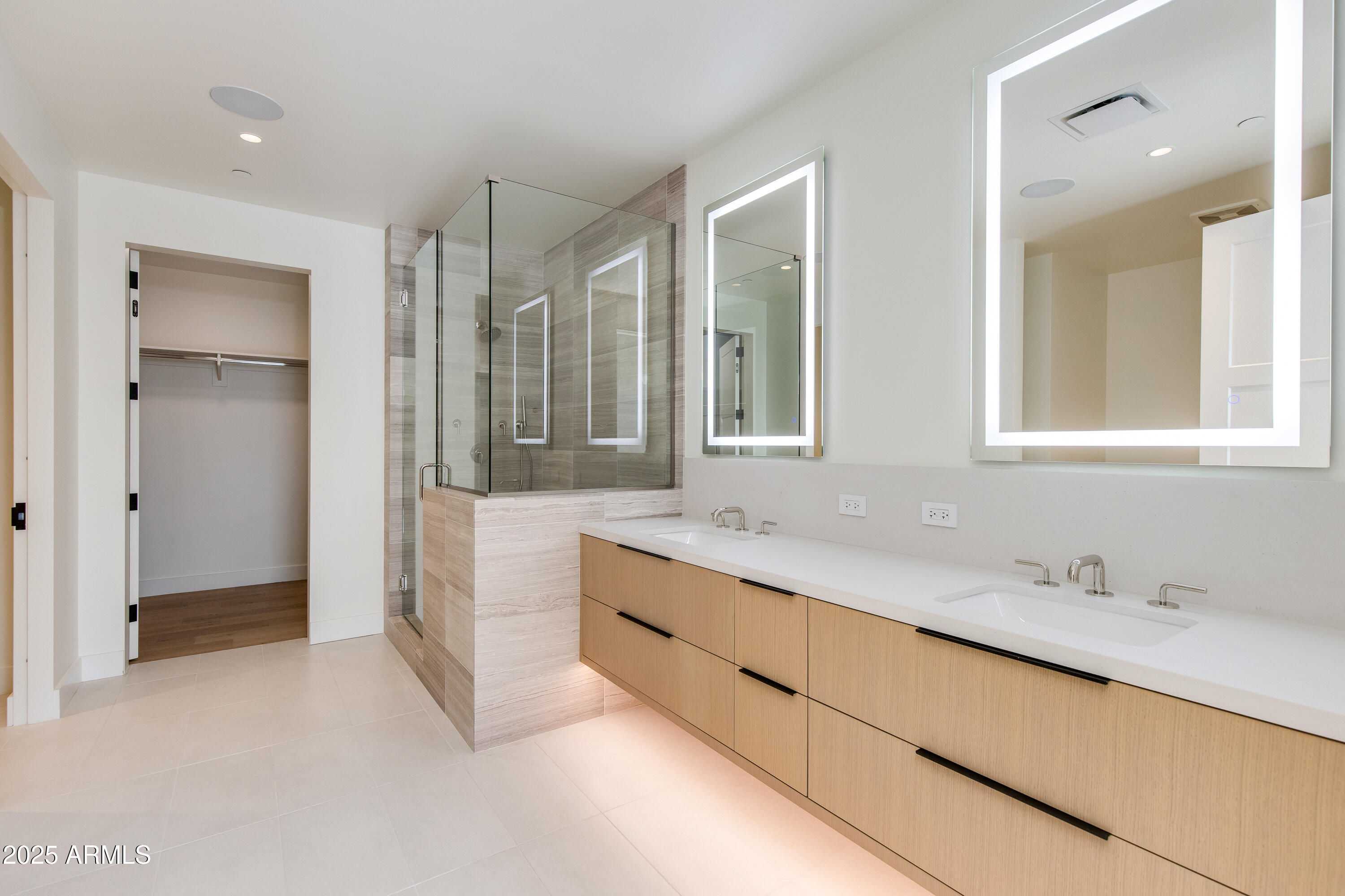 4849 N Camelback Ridge Drive A202