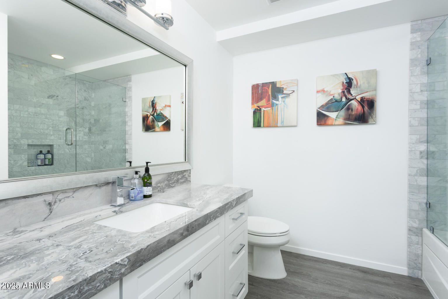 7147 E RANCHO VISTA Drive 7002