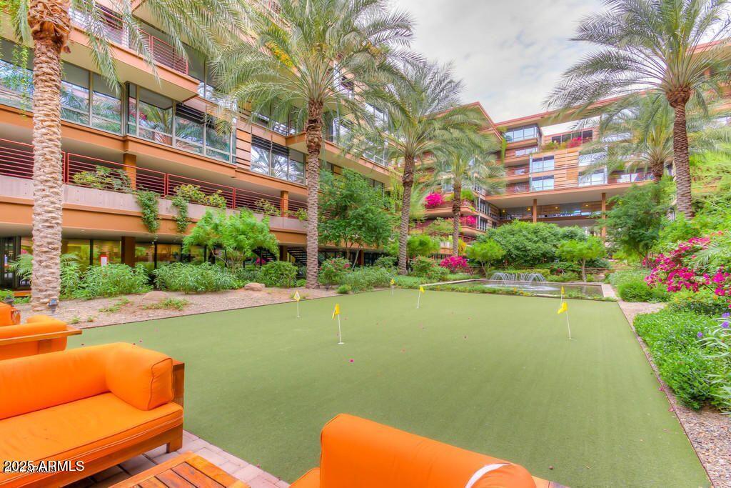 7147 E RANCHO VISTA Drive 7002