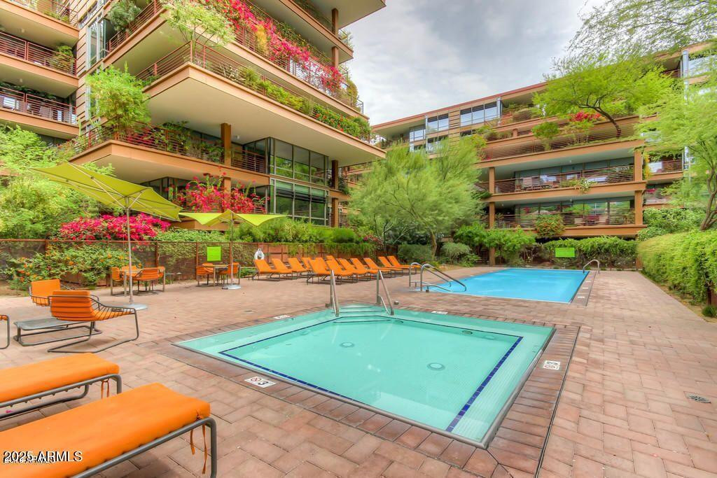 7147 E RANCHO VISTA Drive 7002