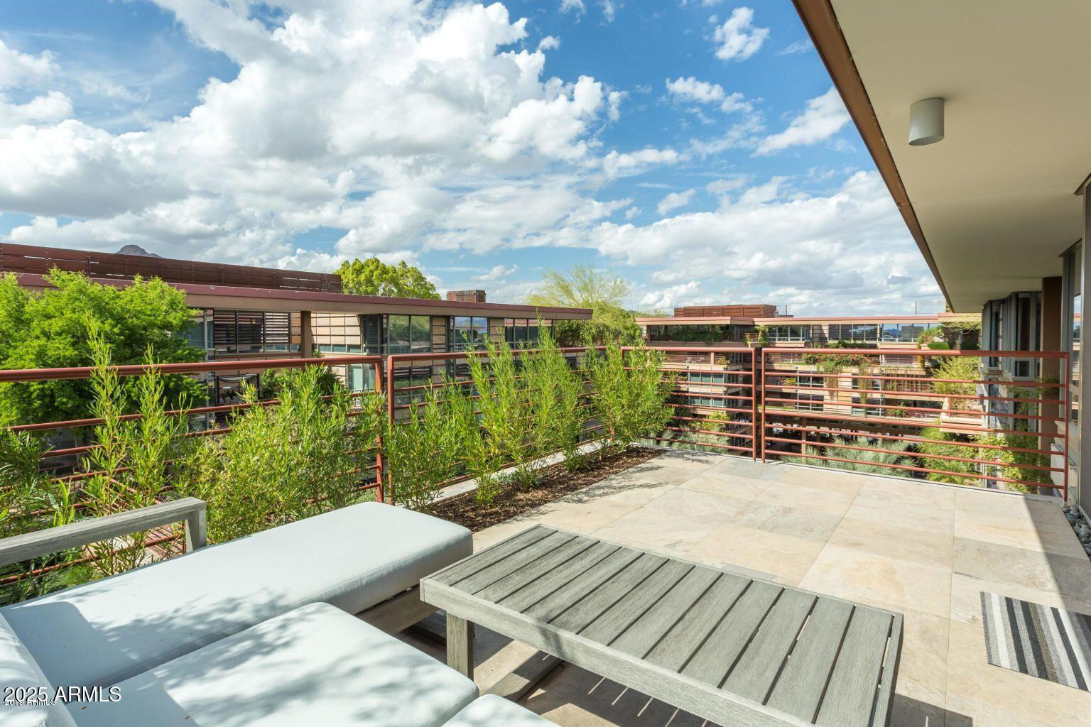 7147 E RANCHO VISTA Drive 7002