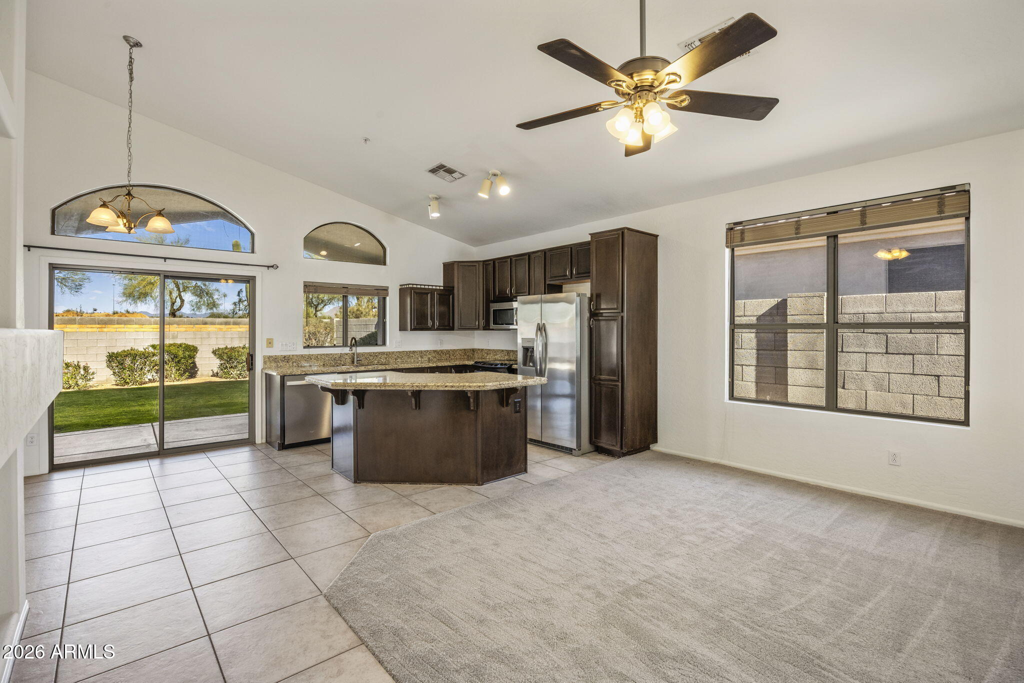 8122 E THERESA Drive