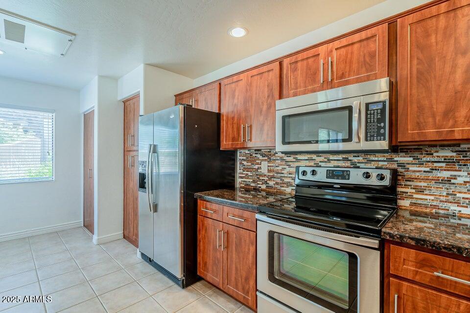 16801 N 94TH Street 1028