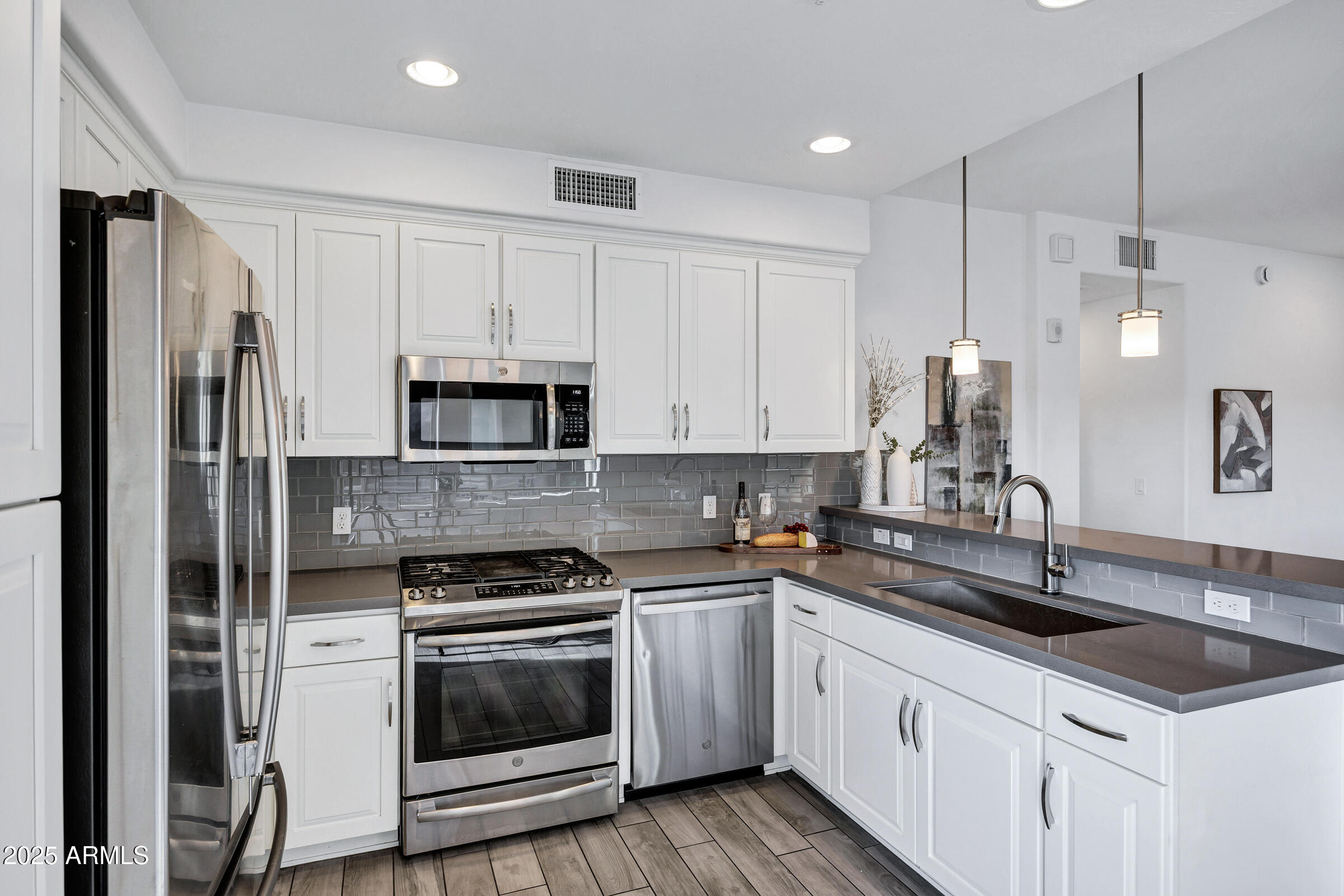 17850 N 68TH Street 2063