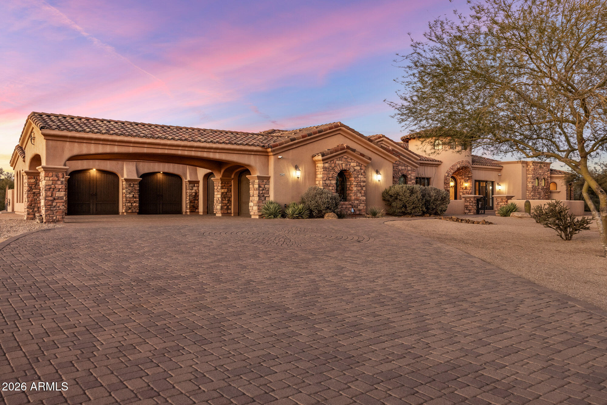 8024 E LONE MOUNTAIN Road