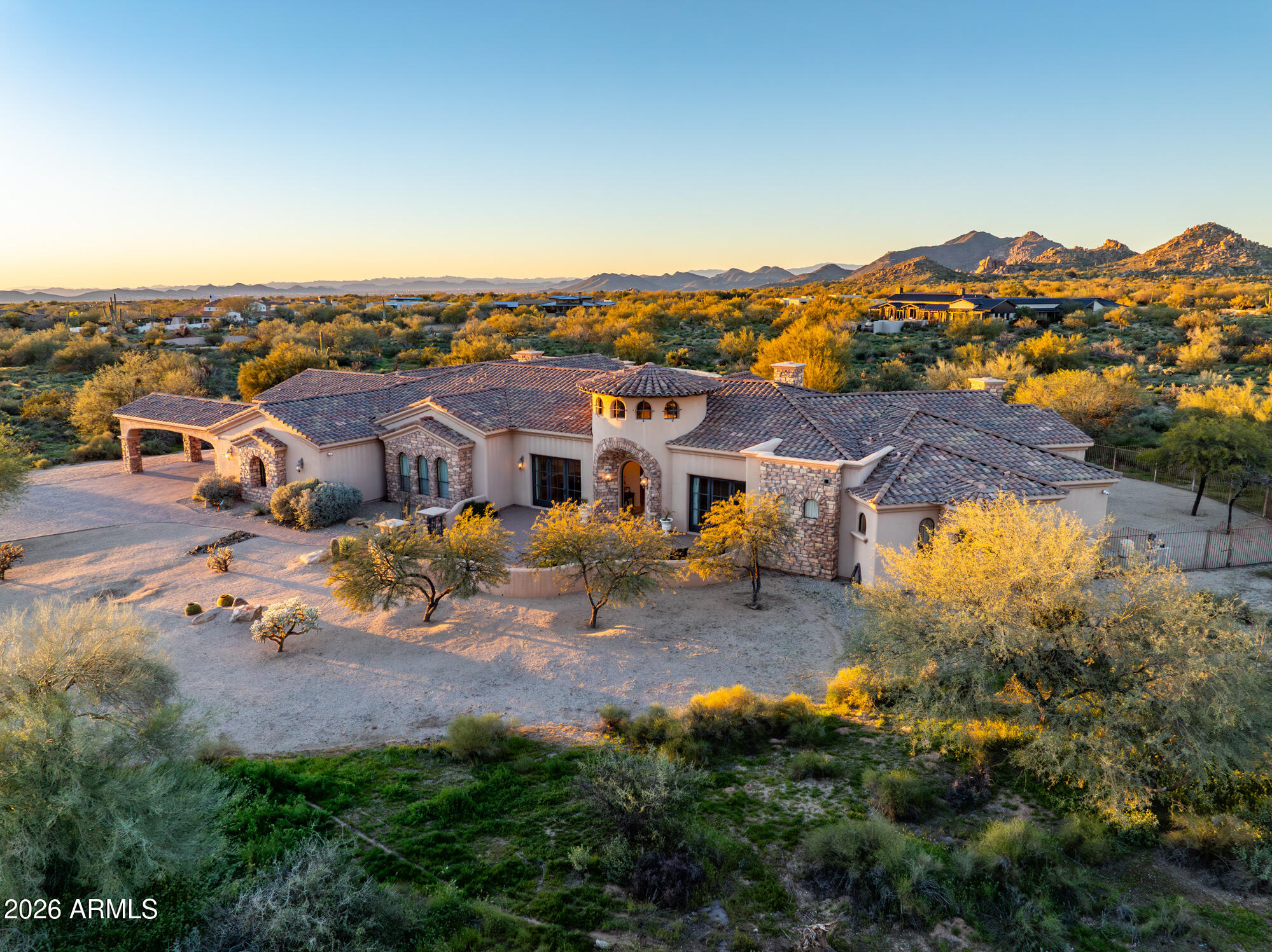 8024 E LONE MOUNTAIN Road