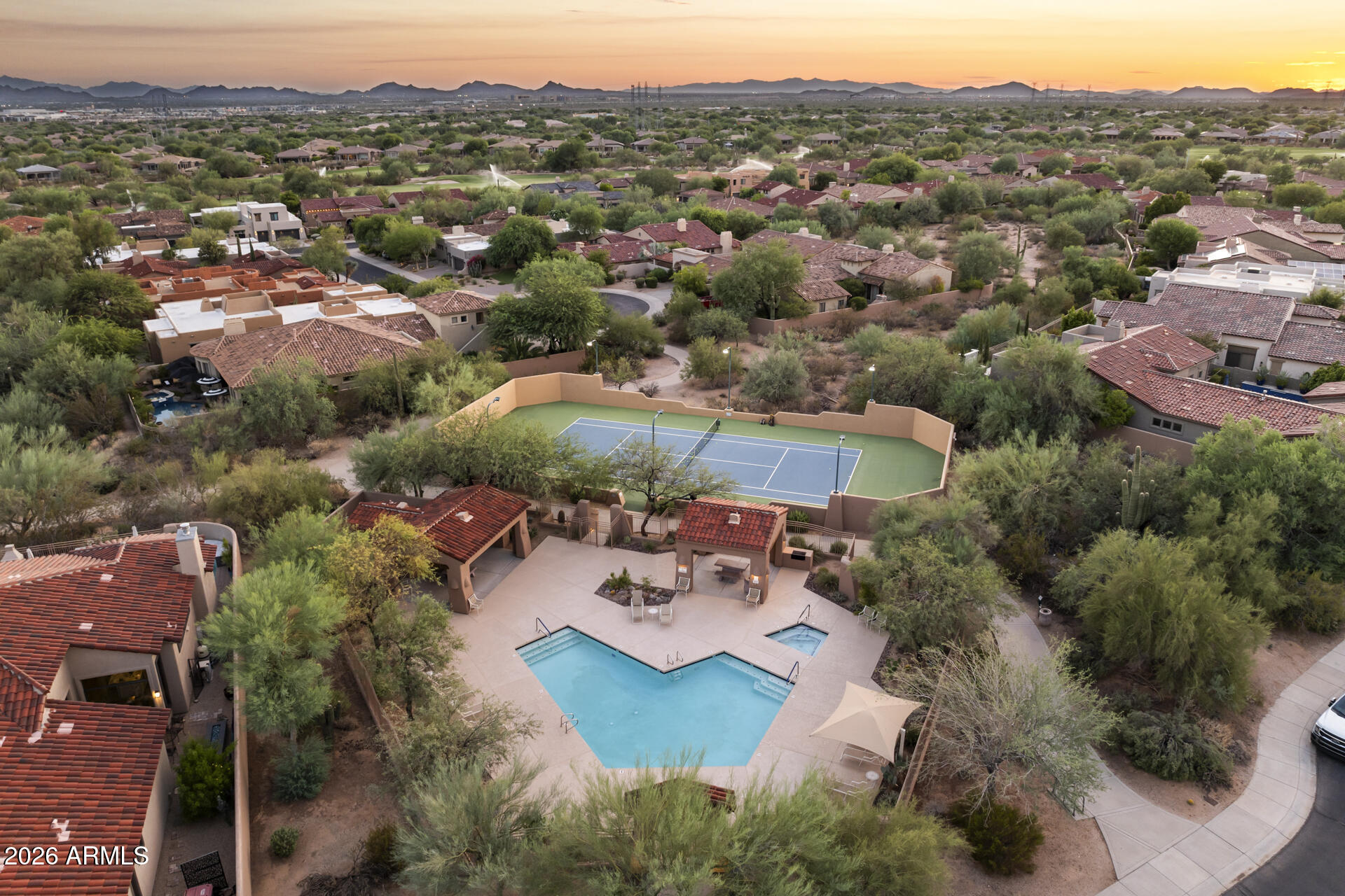 8084 E WINDWOOD Lane