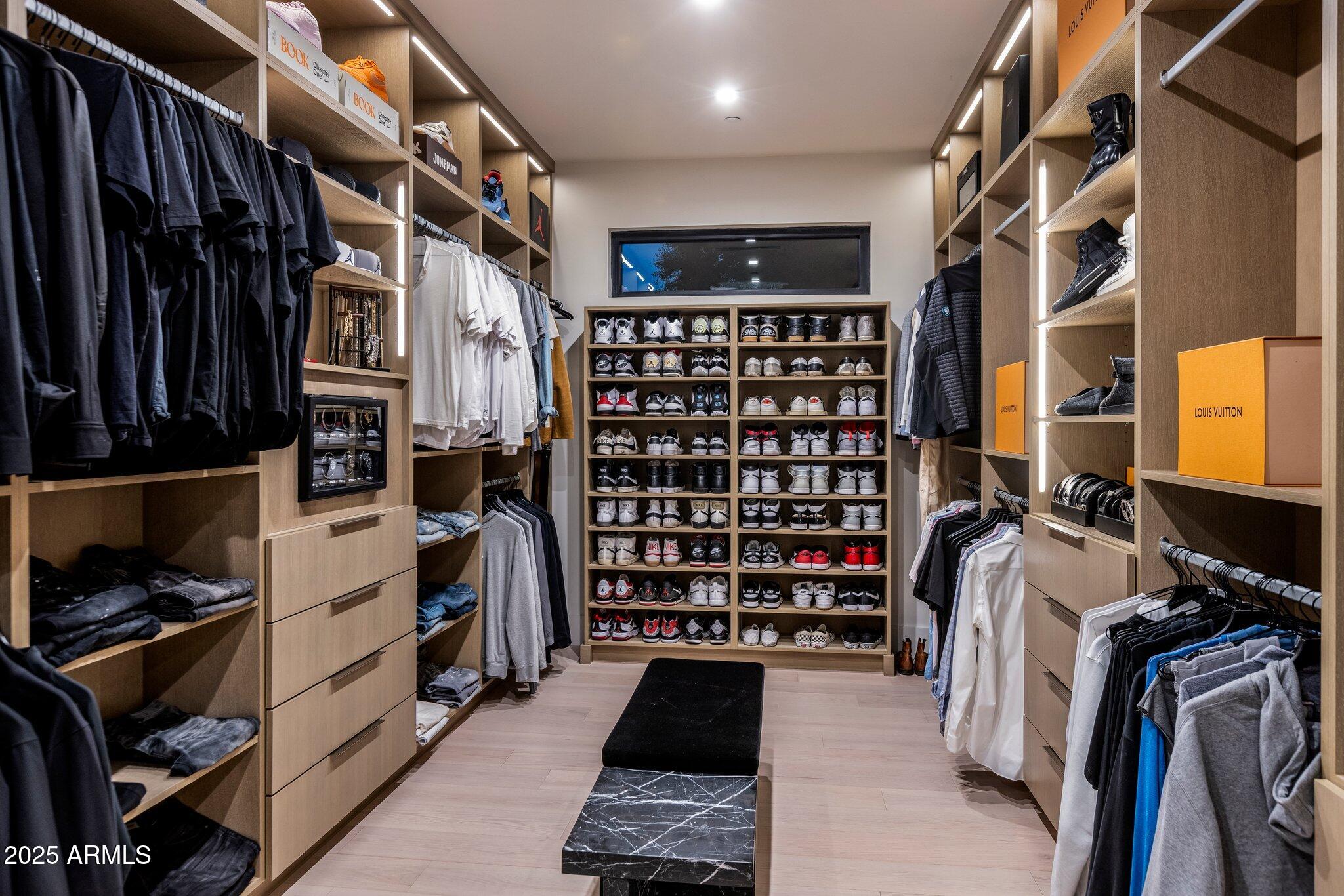 7120 E PARADISE RANCH Road