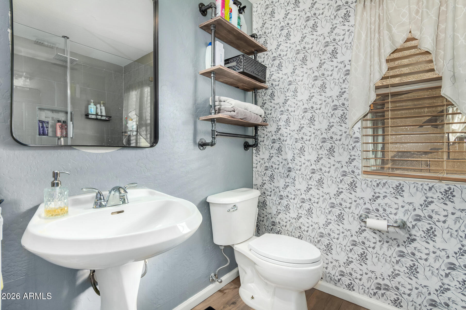 7043 W JACKRABBIT Lane