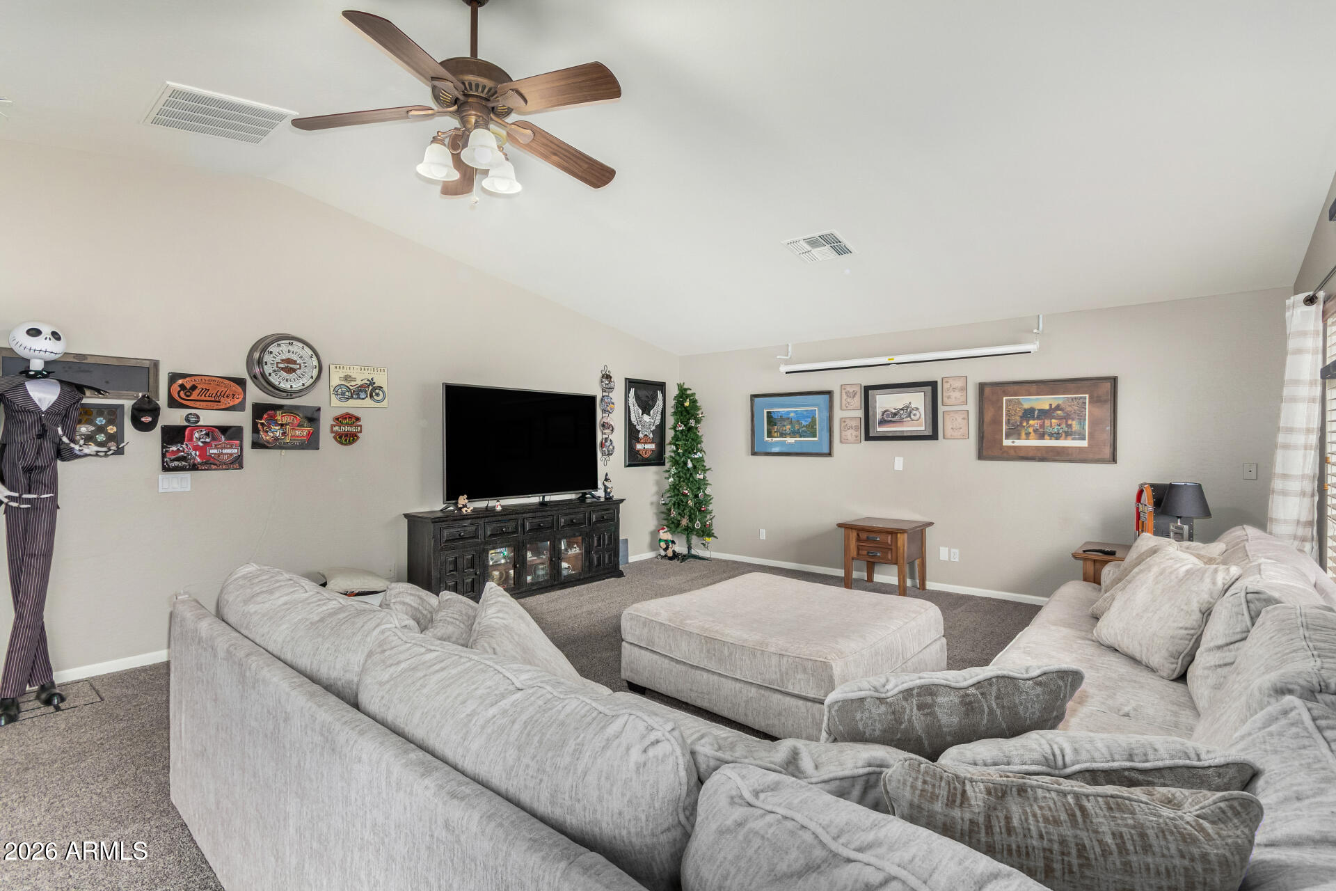 7043 W JACKRABBIT Lane