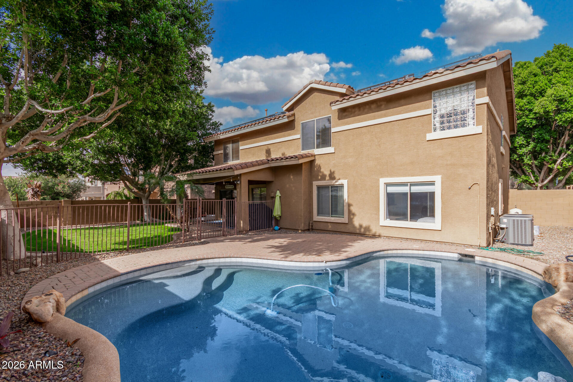 7043 W JACKRABBIT Lane