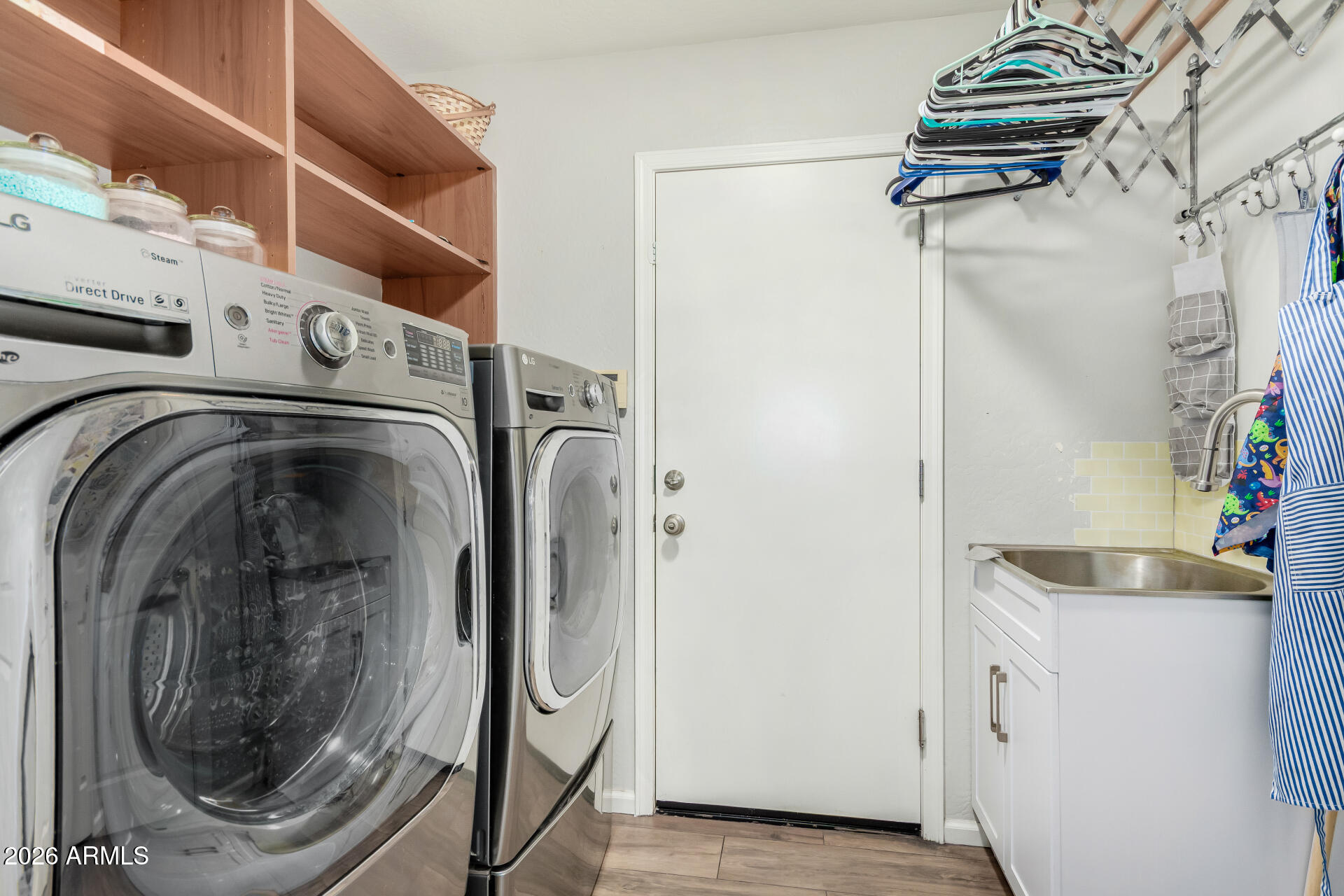 7043 W JACKRABBIT Lane