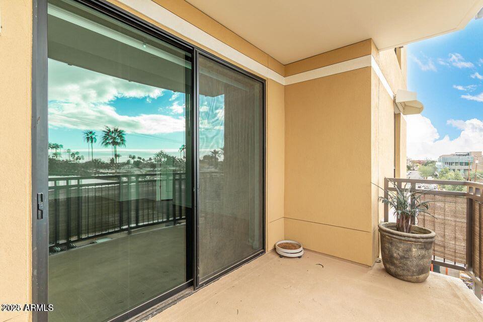 6803 E MAIN Street 3307