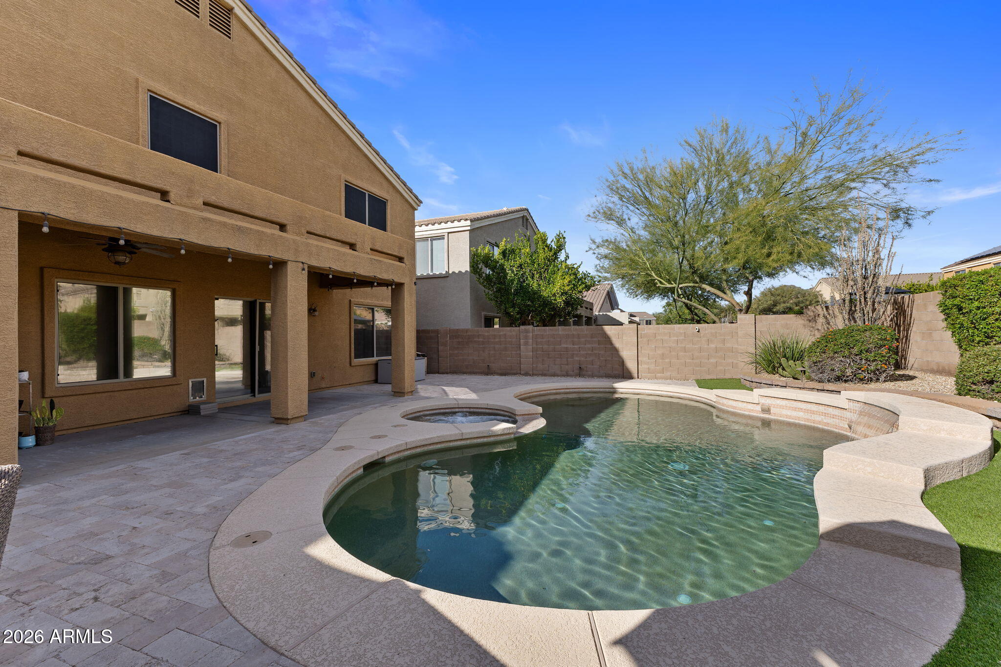 2538 E MINE CREEK Road