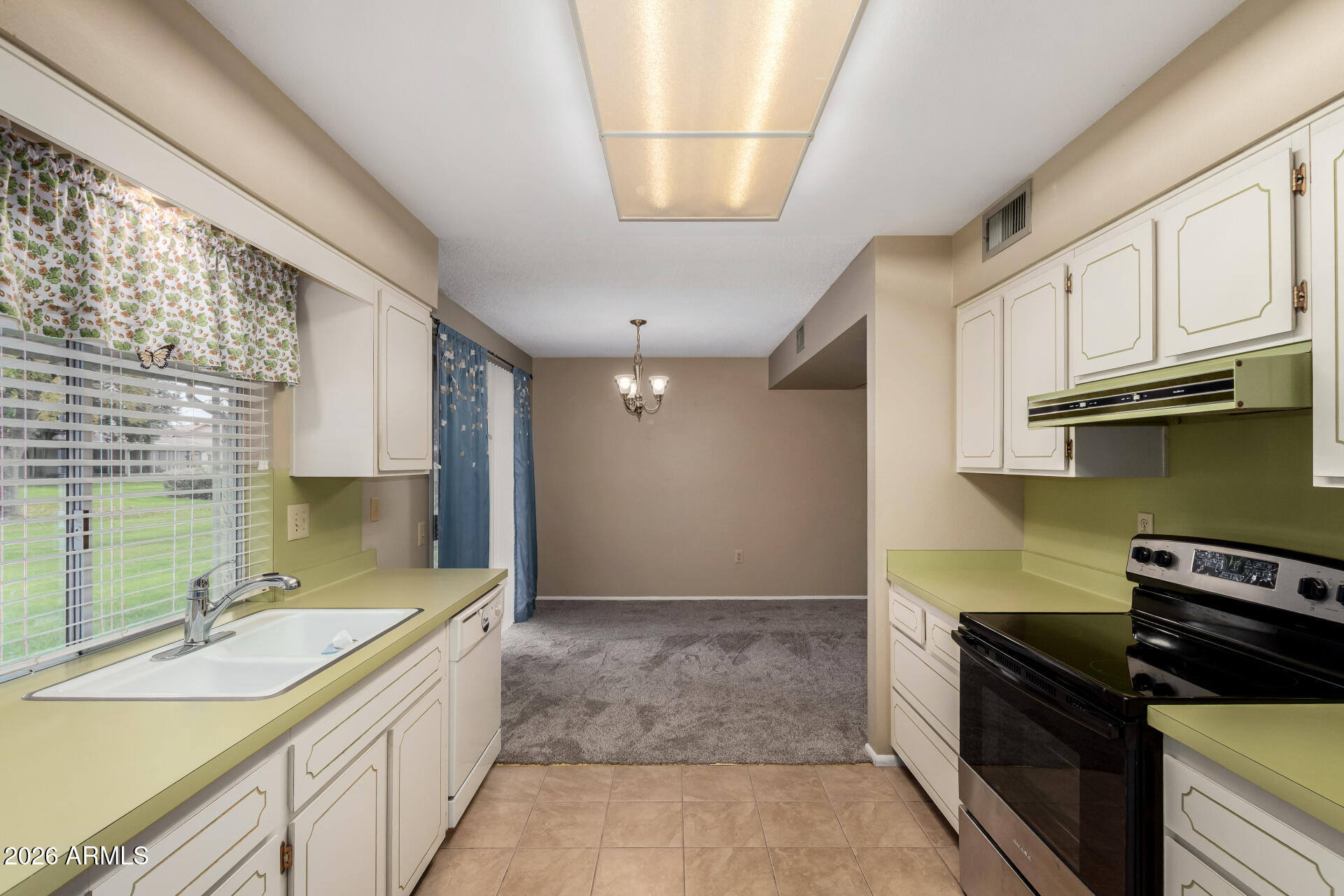 9706 W SANDSTONE Drive