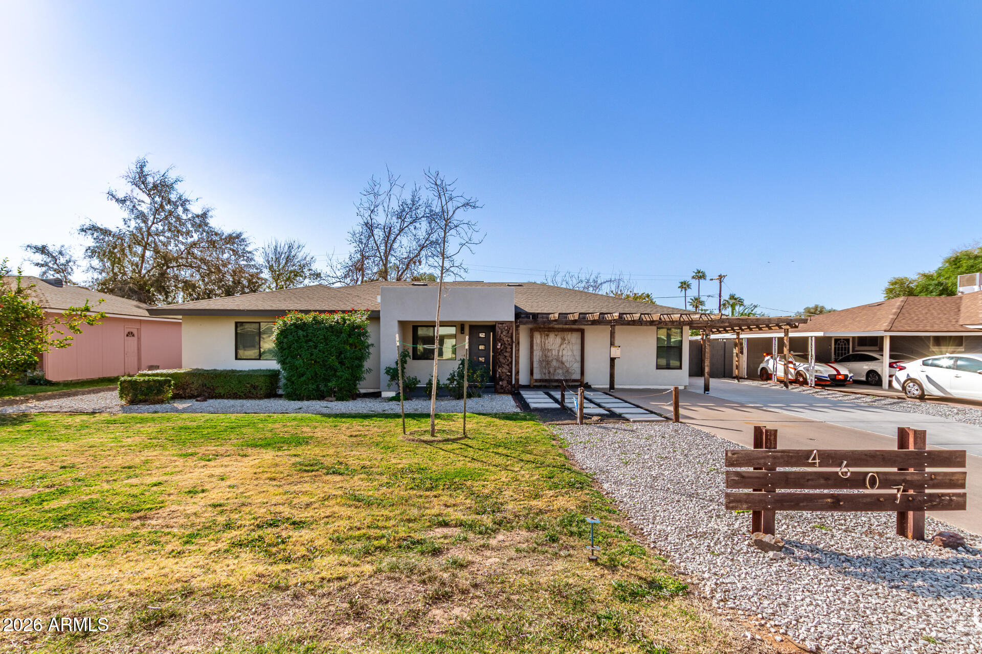 4607 E EDGEMONT Avenue