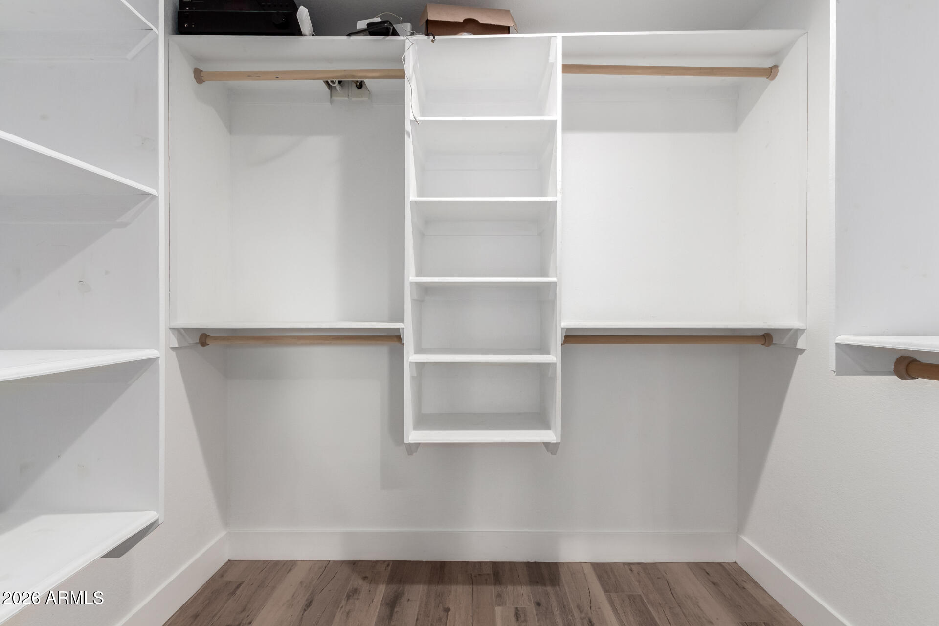 4607 E EDGEMONT Avenue