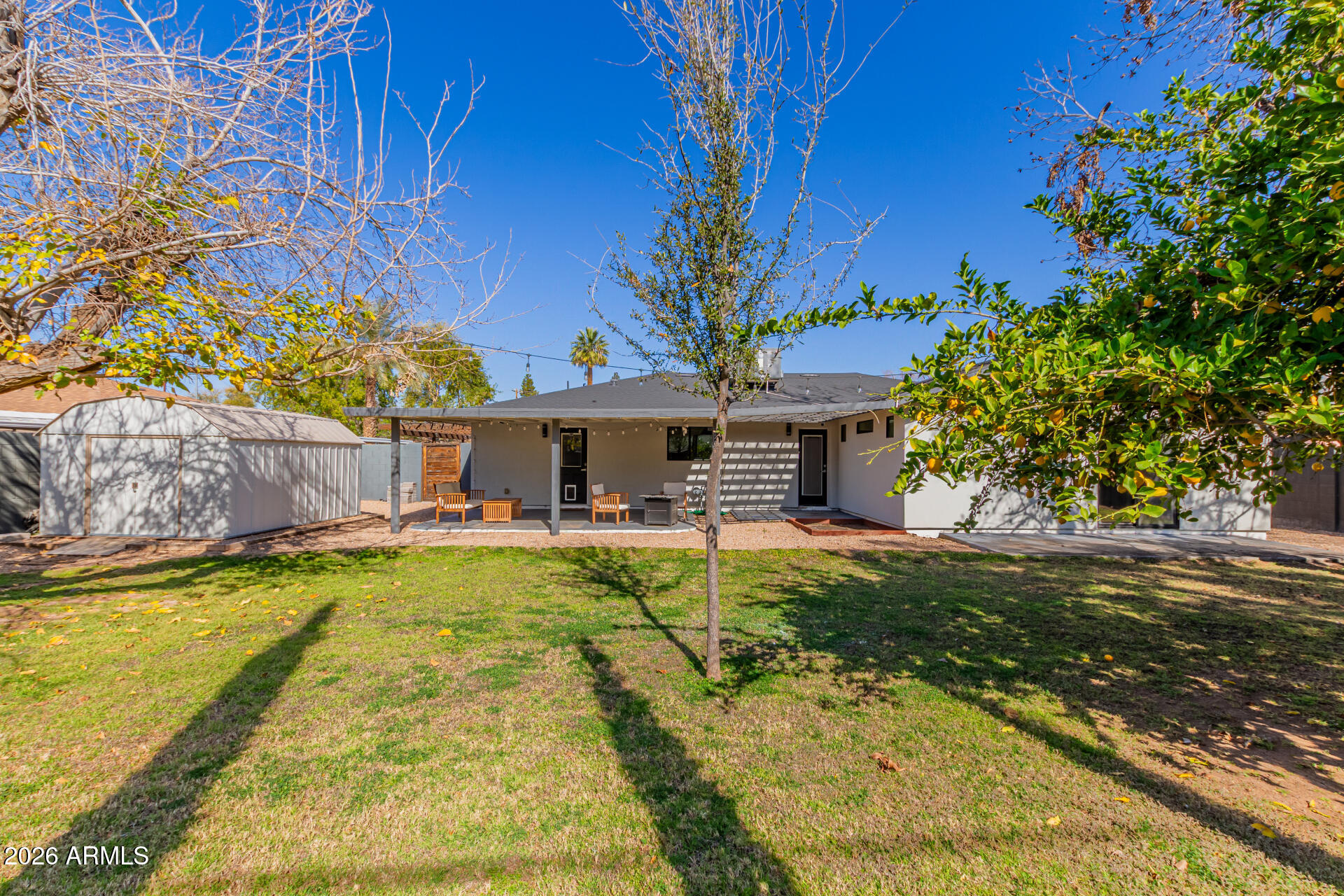 4607 E EDGEMONT Avenue