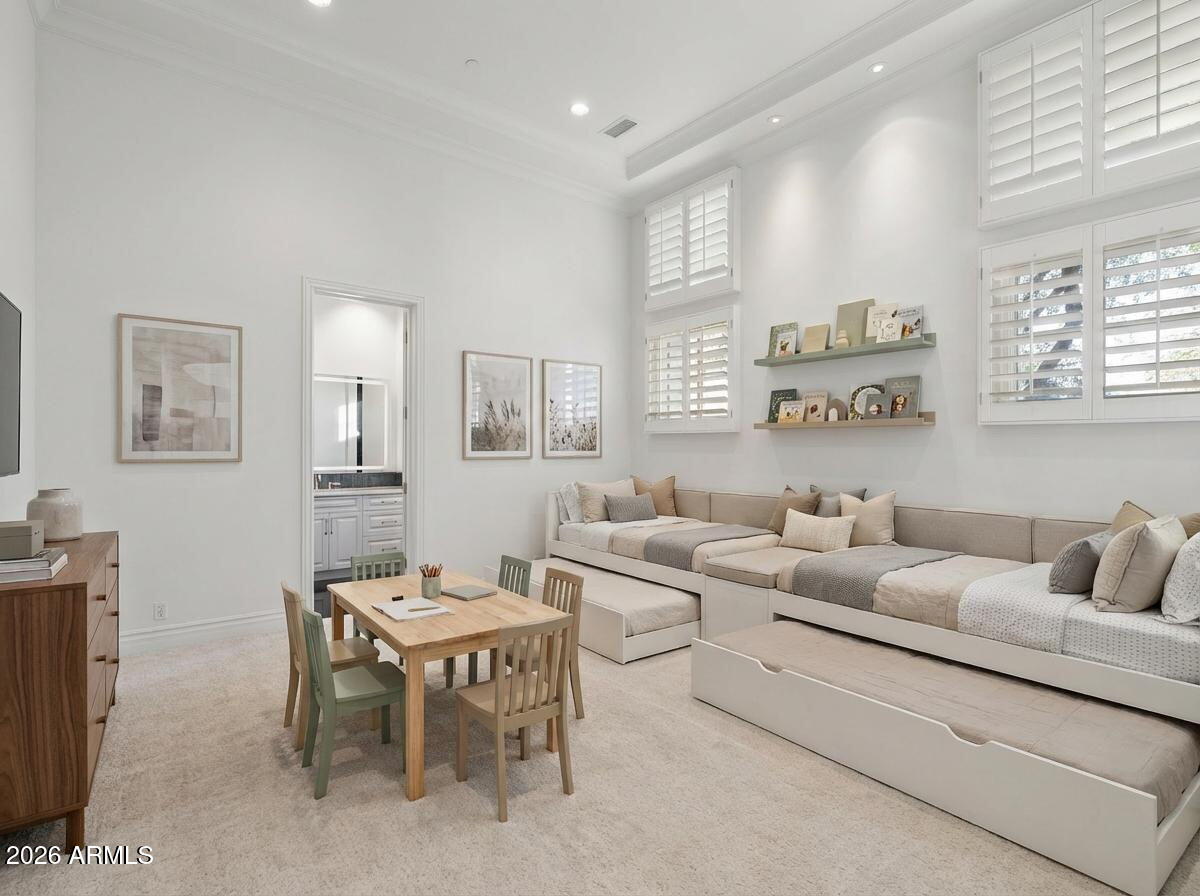 10163 E HUALAPAI Drive