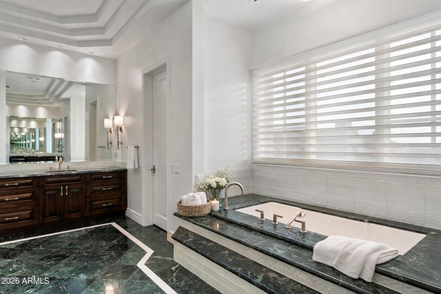 10163 E HUALAPAI Drive